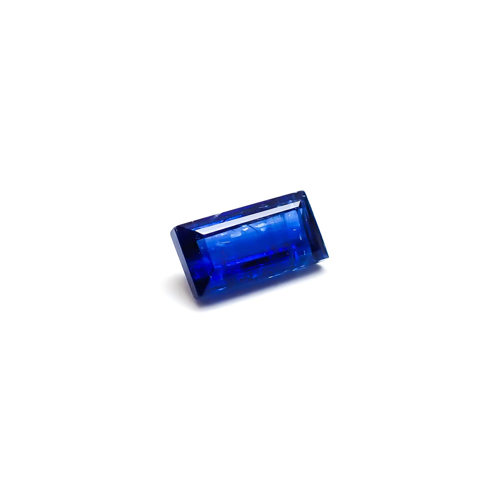 カイヤナイト ネパール産 2.54ct / 10.1x5.1mm前後 [260532274]