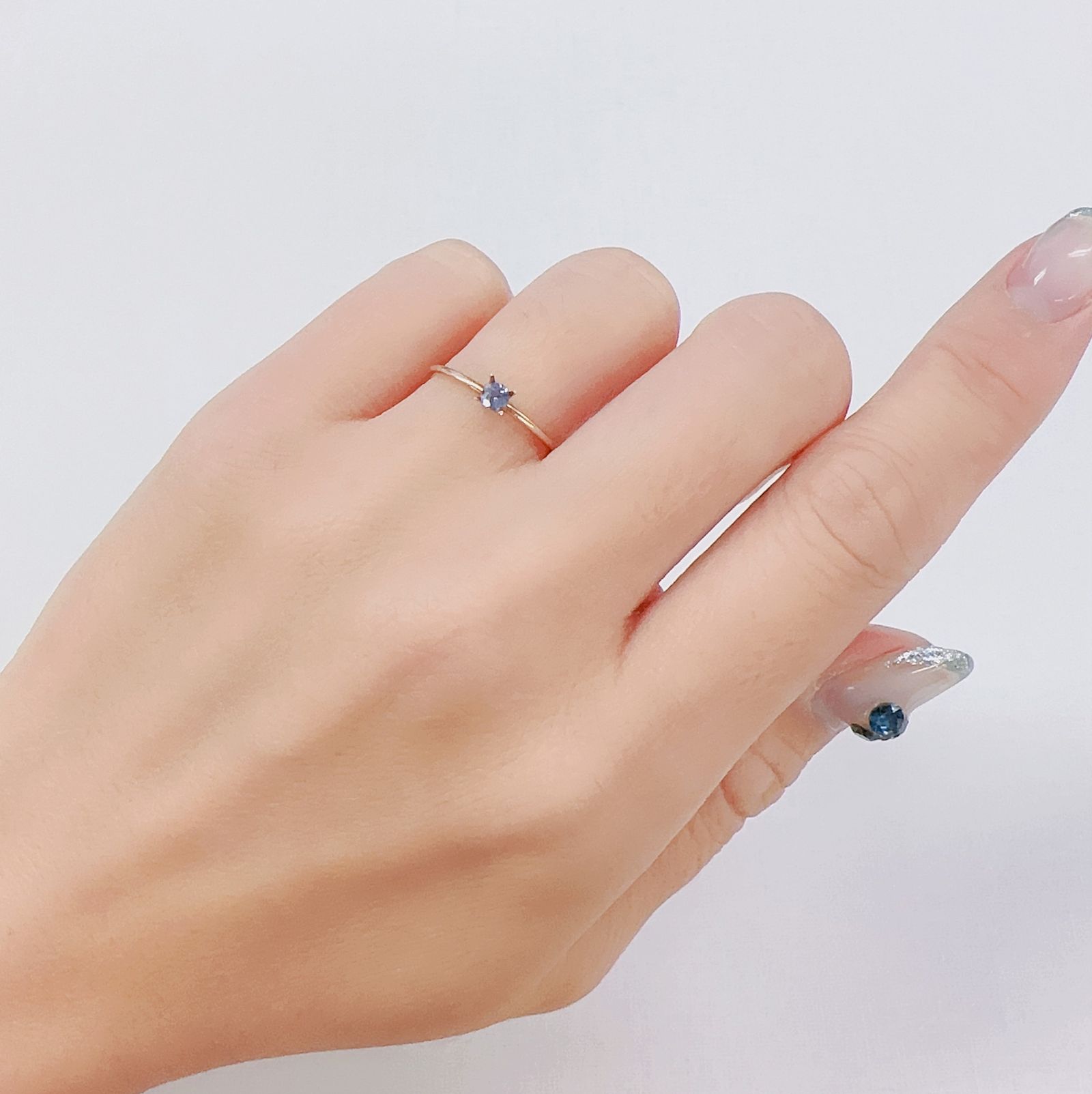コバルトブルースピネル(宝石名ブルー・スピネル)タンザニア産 0.116ct ソ付(日独)[230622545]2.96x3.04mm前後