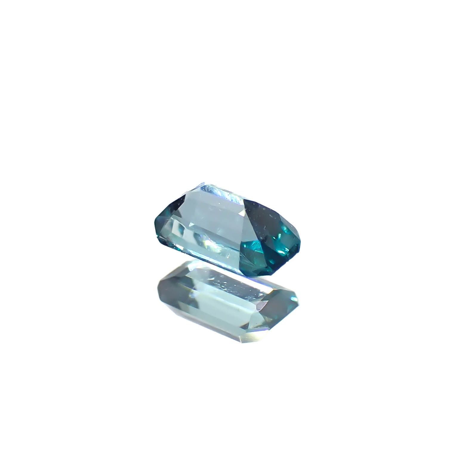 グランディディエライト(宝石名グランディディエライト)マダガスカル産 0.14ct 識別済[240928849]3.9x2.4mm前後