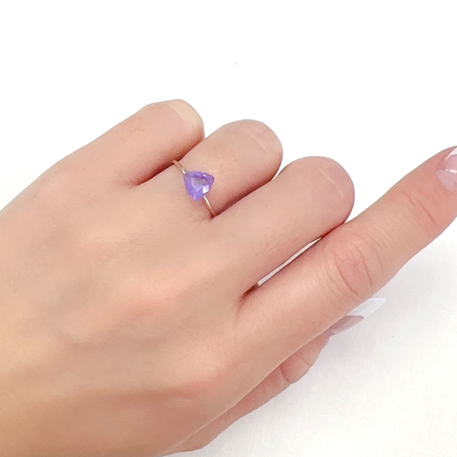 ハックマナイト アフガニスタン産 0.70ct[240125419]6.7x6.8mm前後