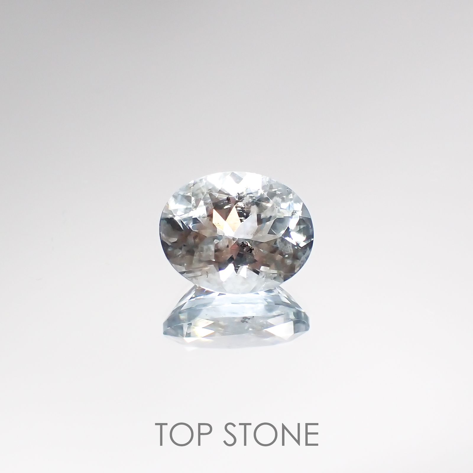 アベンチュリンアクアマリン(宝石名アクアマリン) ナイジェリア産 2.57ct 識別済[210712990]10×7.9mm前後