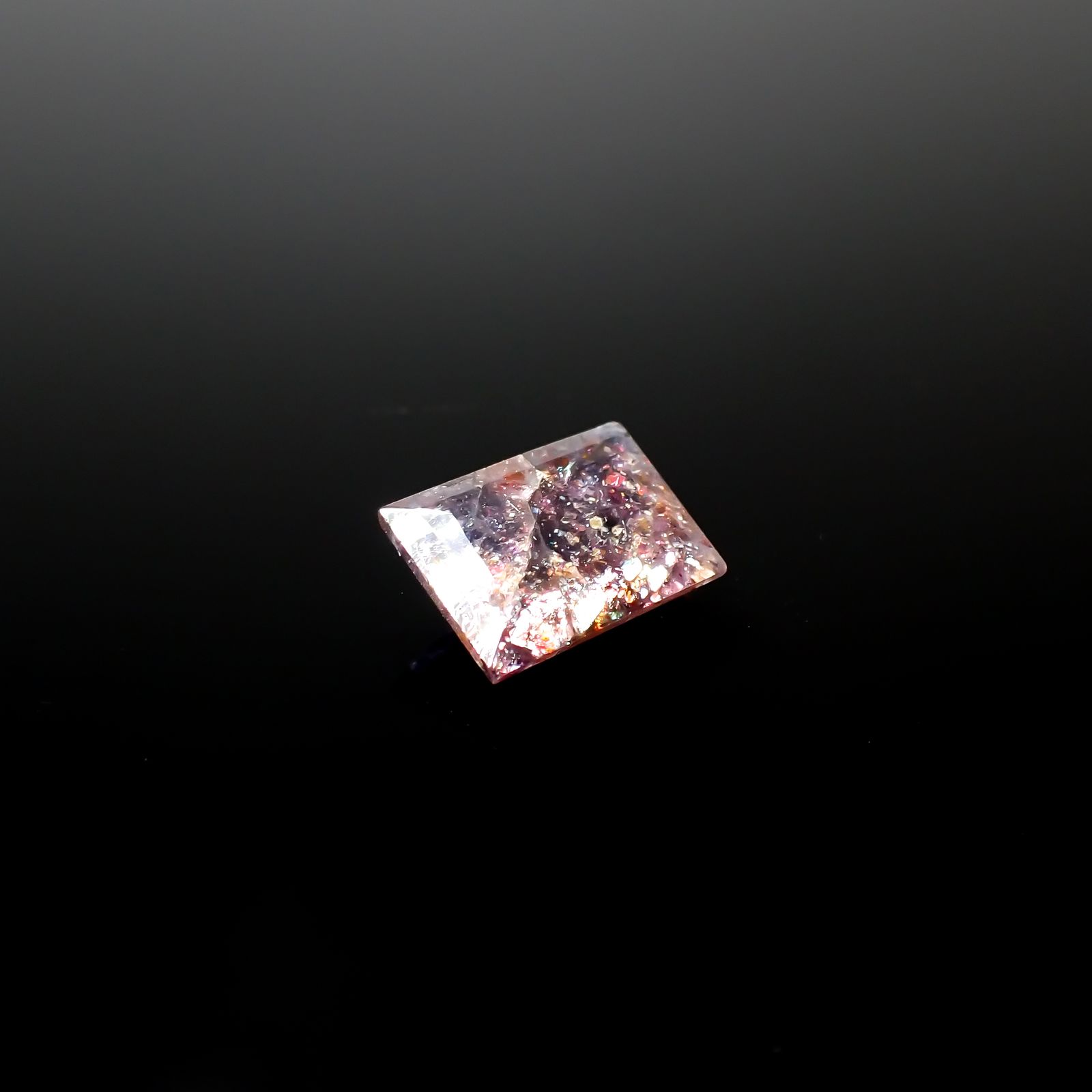 ブラッドショットアイオライト インド産 2.14ct[240125385]9.8x7.1mm前後