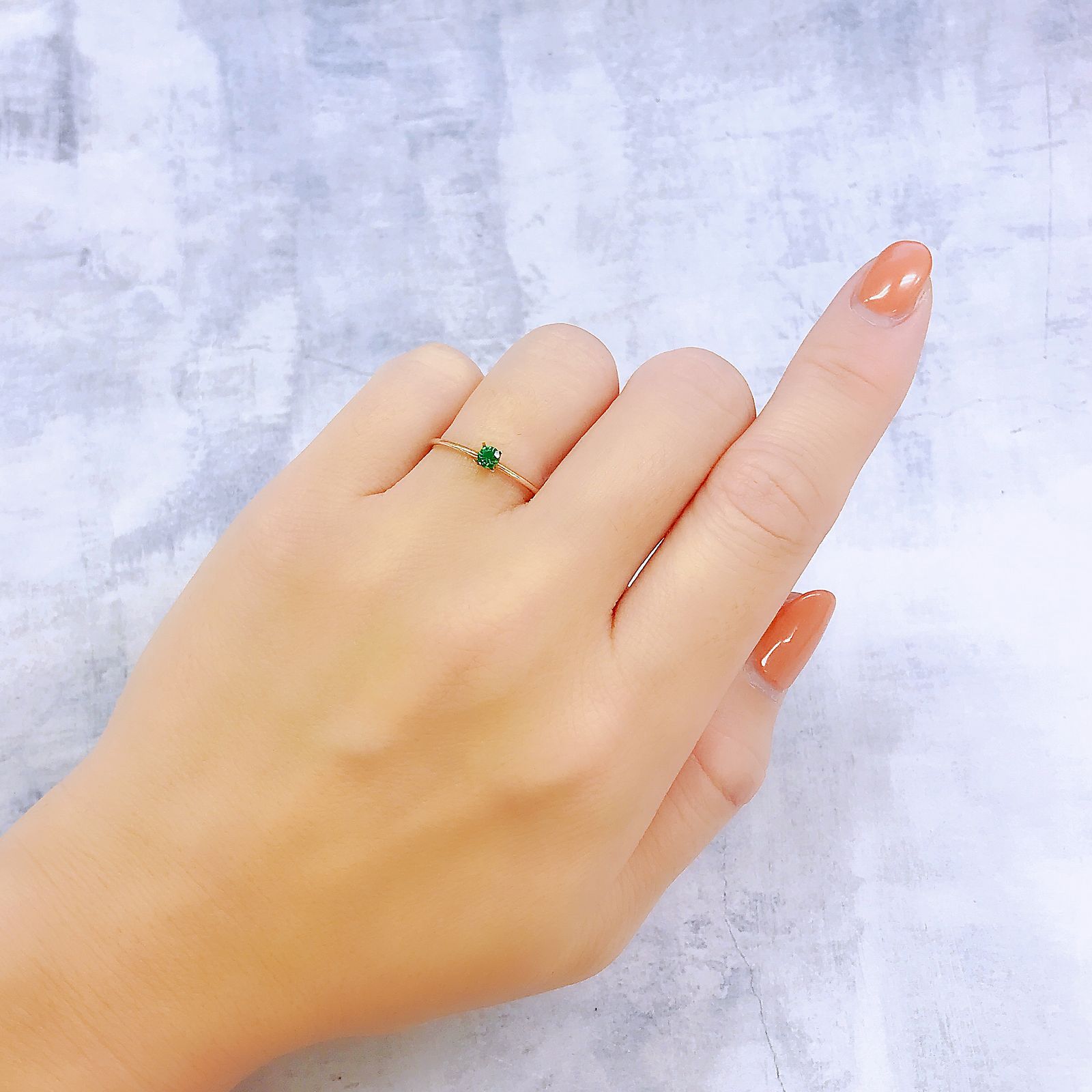 ツァボライト(宝石名ガーネット)タンザニア産 0.13ct 識別済[221018716]3.1x3mm前後