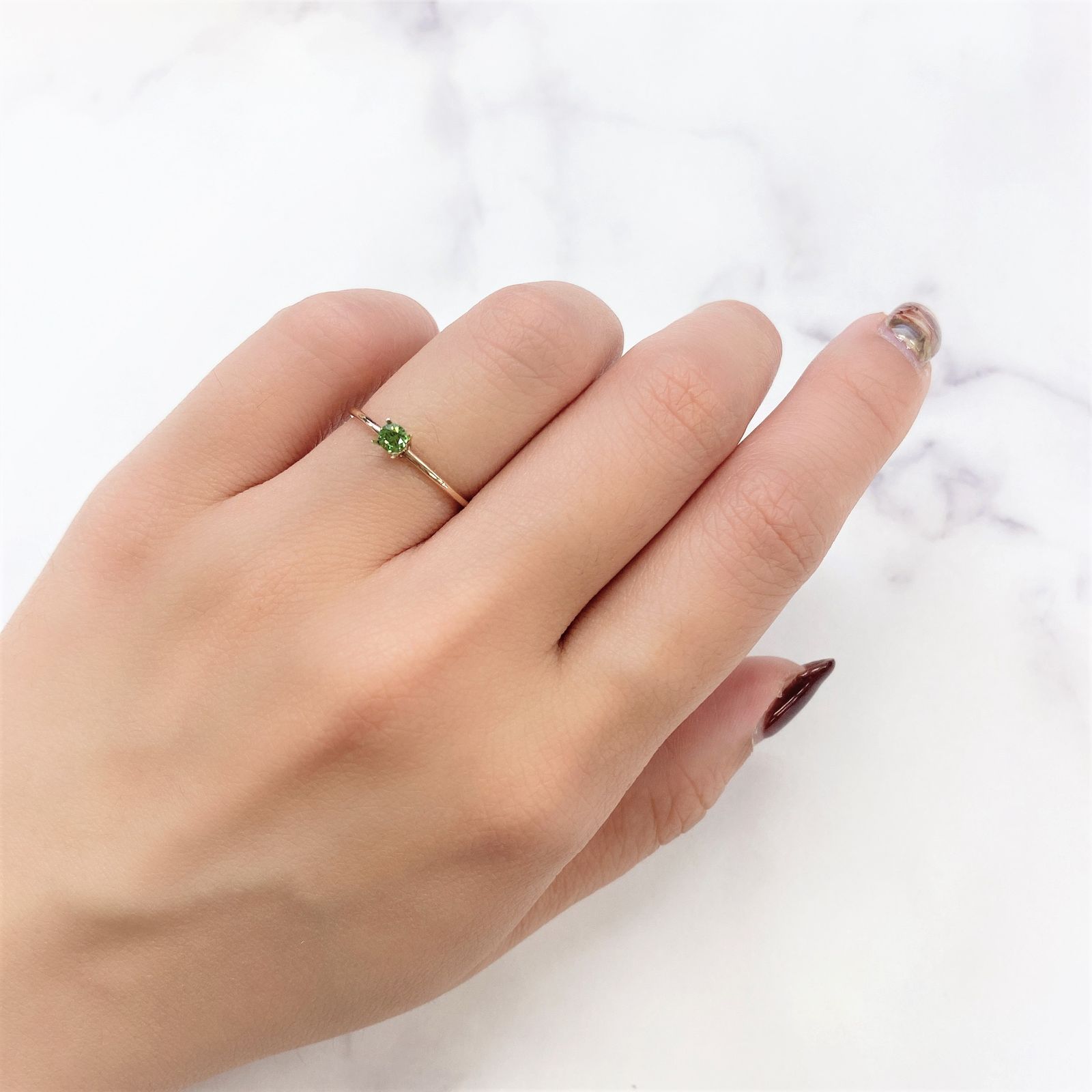 デマントイドガーネット(宝石名デマントイド・ガーネット)ロシア産 0.13ct 識別済[220717102]3.1x3.1mm前後