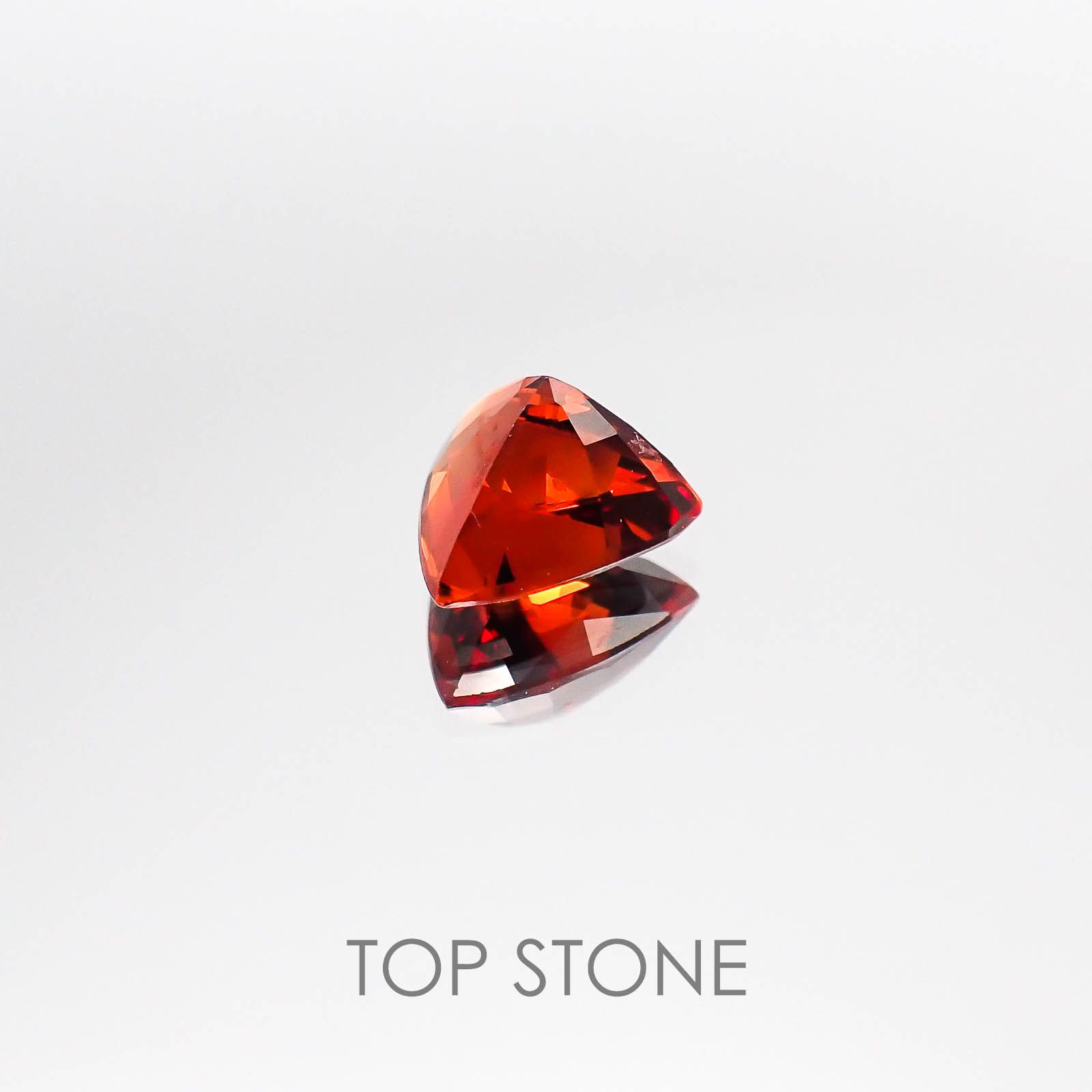 アルマンディンスペサルティンガーネット マダガスカル産 ルース 2.66ct[20073706]8.6×7.8mm前後