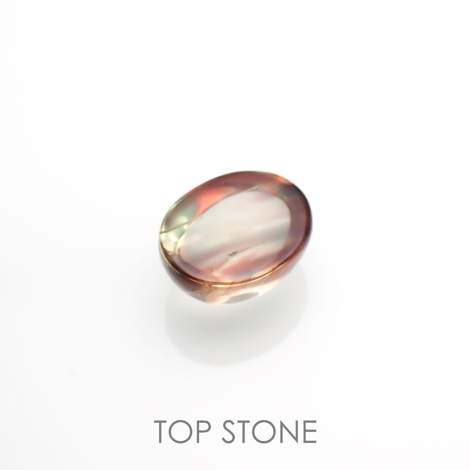 バイカラーアンデシン(宝石名アンデシン)チベット産 2.28ct 識別済[220114681]9.1x7.1mm前後
