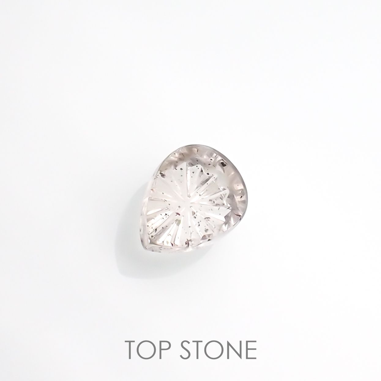 ◇甲州貴石切子Plus Three◇ティンカーベルクォーツ カード付き ブラジル産 3.73ct[220114607]11.9x8.7mm前後