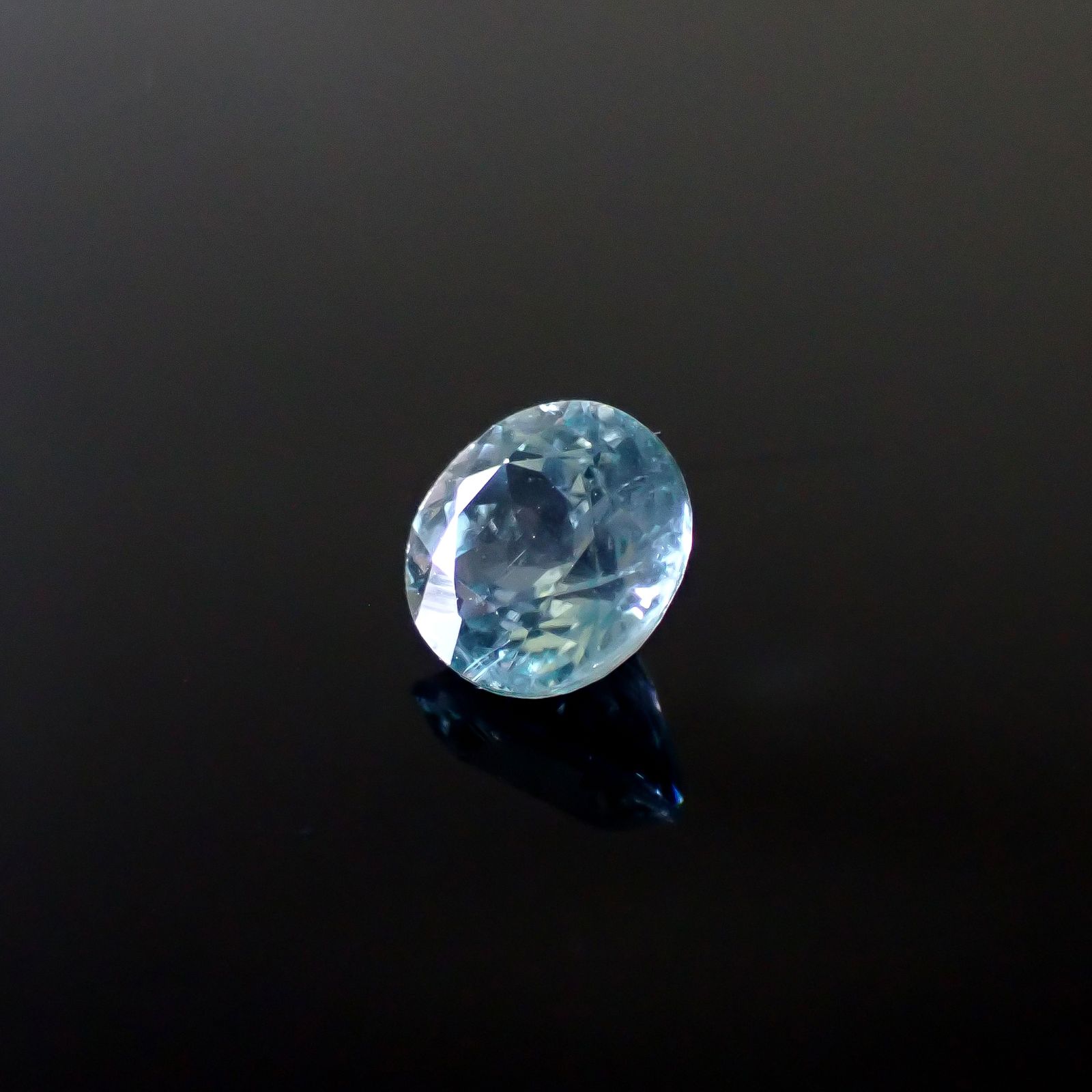シーフォームカイヤナイト(宝石名カイヤナイト)タンザニア産 1.72ct 識別済[220616284]7.1x7.1mm前後