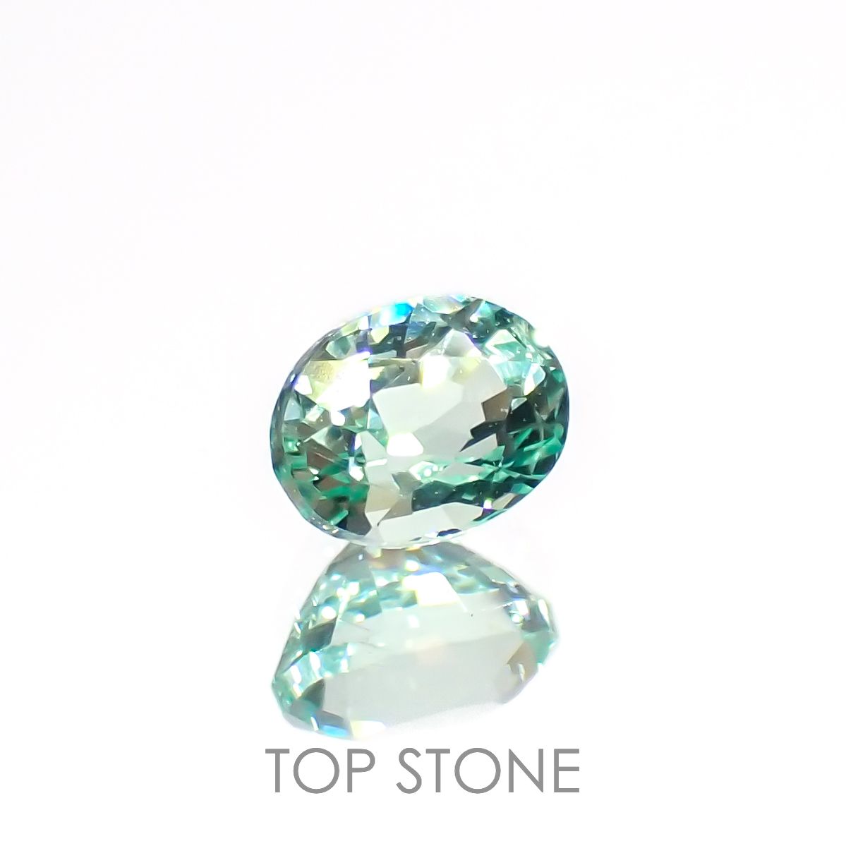 パステルカラーエメラルド ザンビア産 0.21ct[230119960]4.1x3.1mm前後