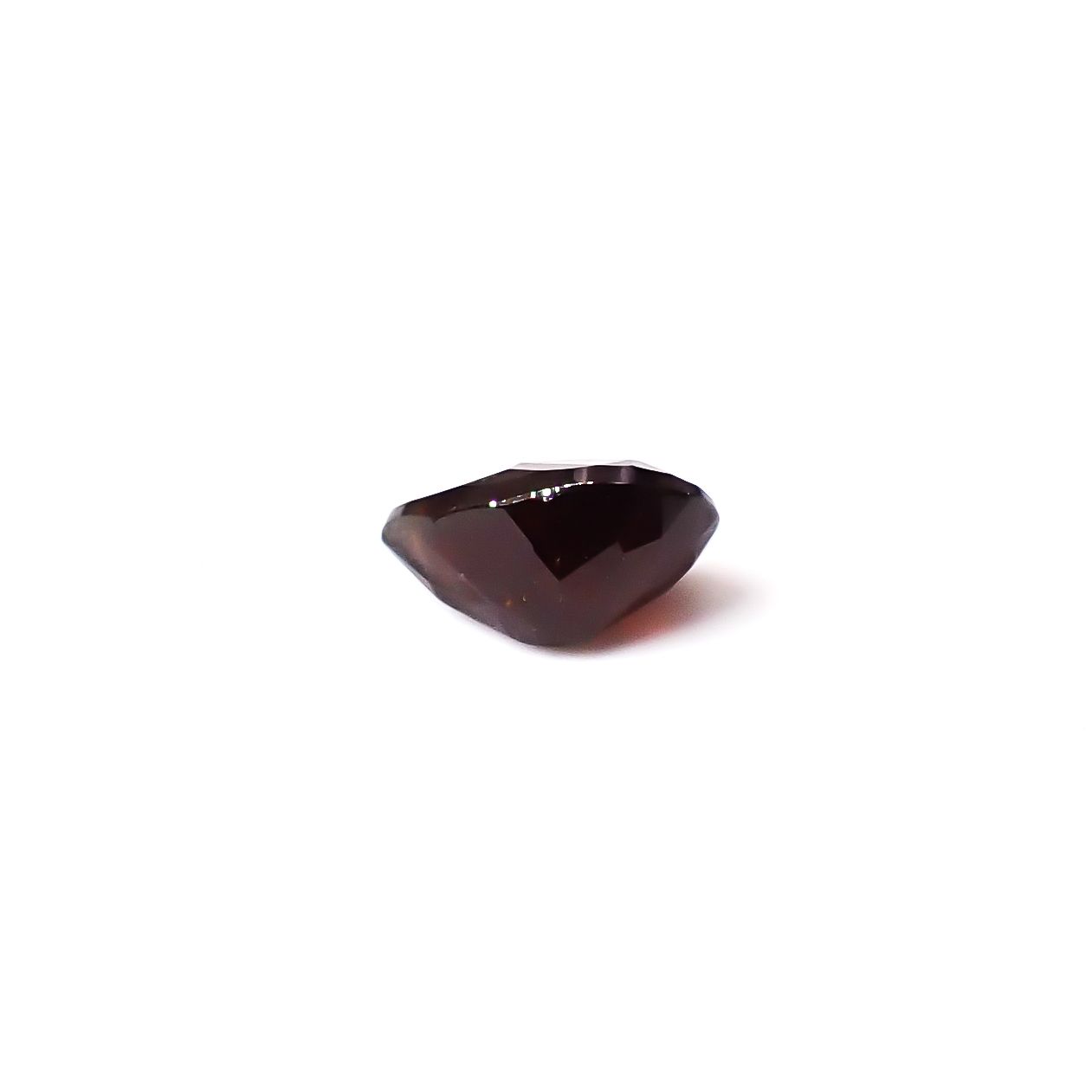 レインボーガーネット 日本・奈良県産 1.83ct / 9.3x5.6mm前後 [260432089]