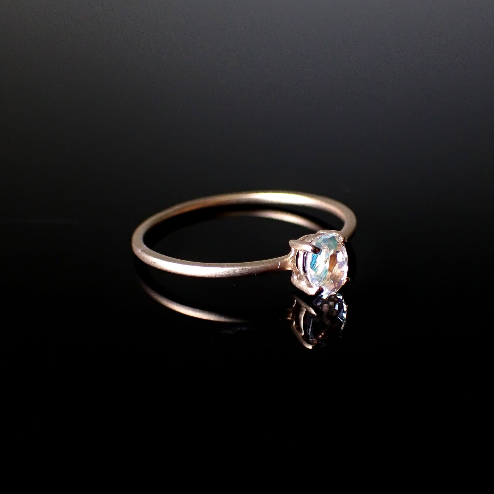 人気ブランドバ40代 ◇K10リング◇ レインボームーンストーン 0.42ct | オーバル アクセサリー