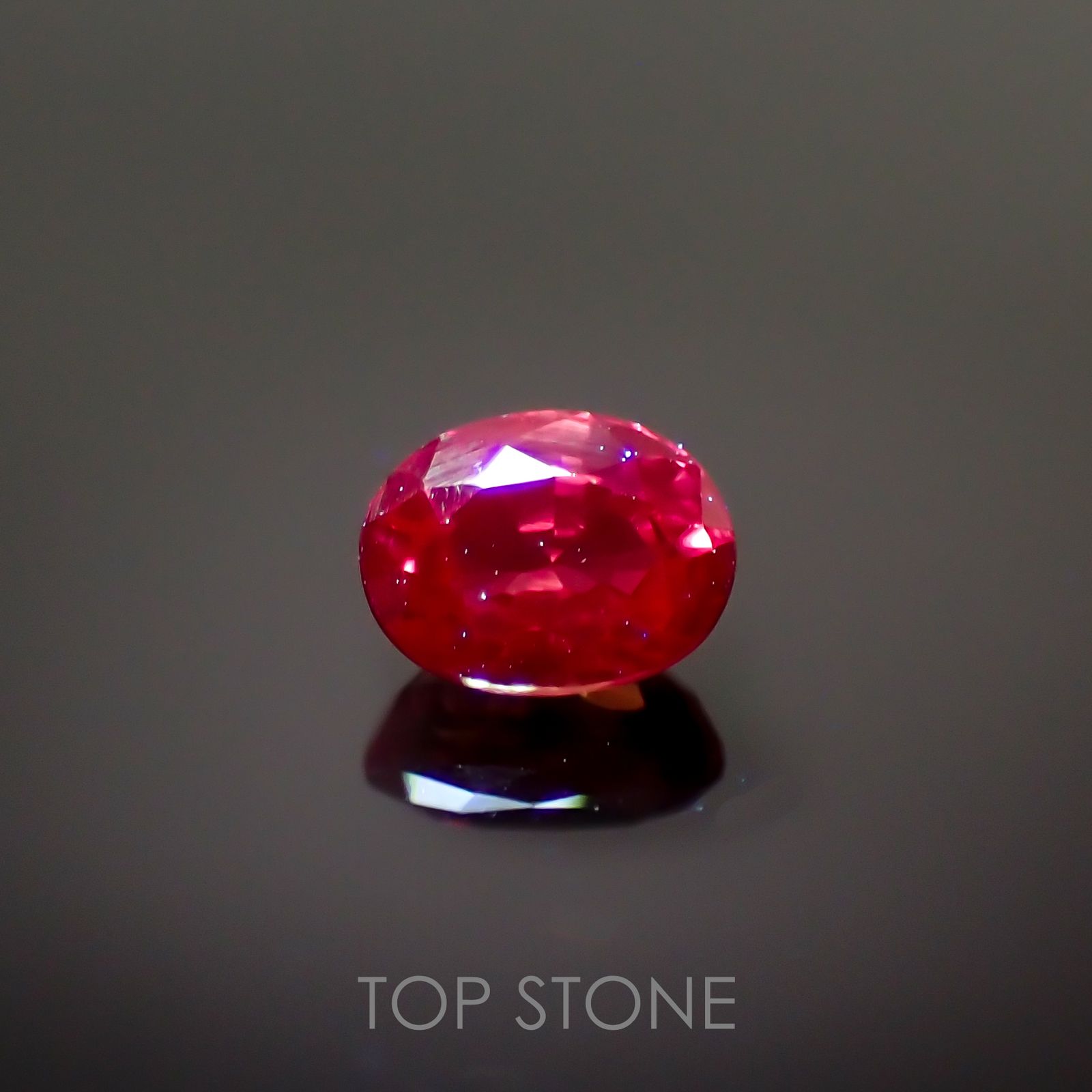 ルビー(宝石名ルビー)タンザニア産 0.28ct 識別済[220115040]4x3.1mm前後