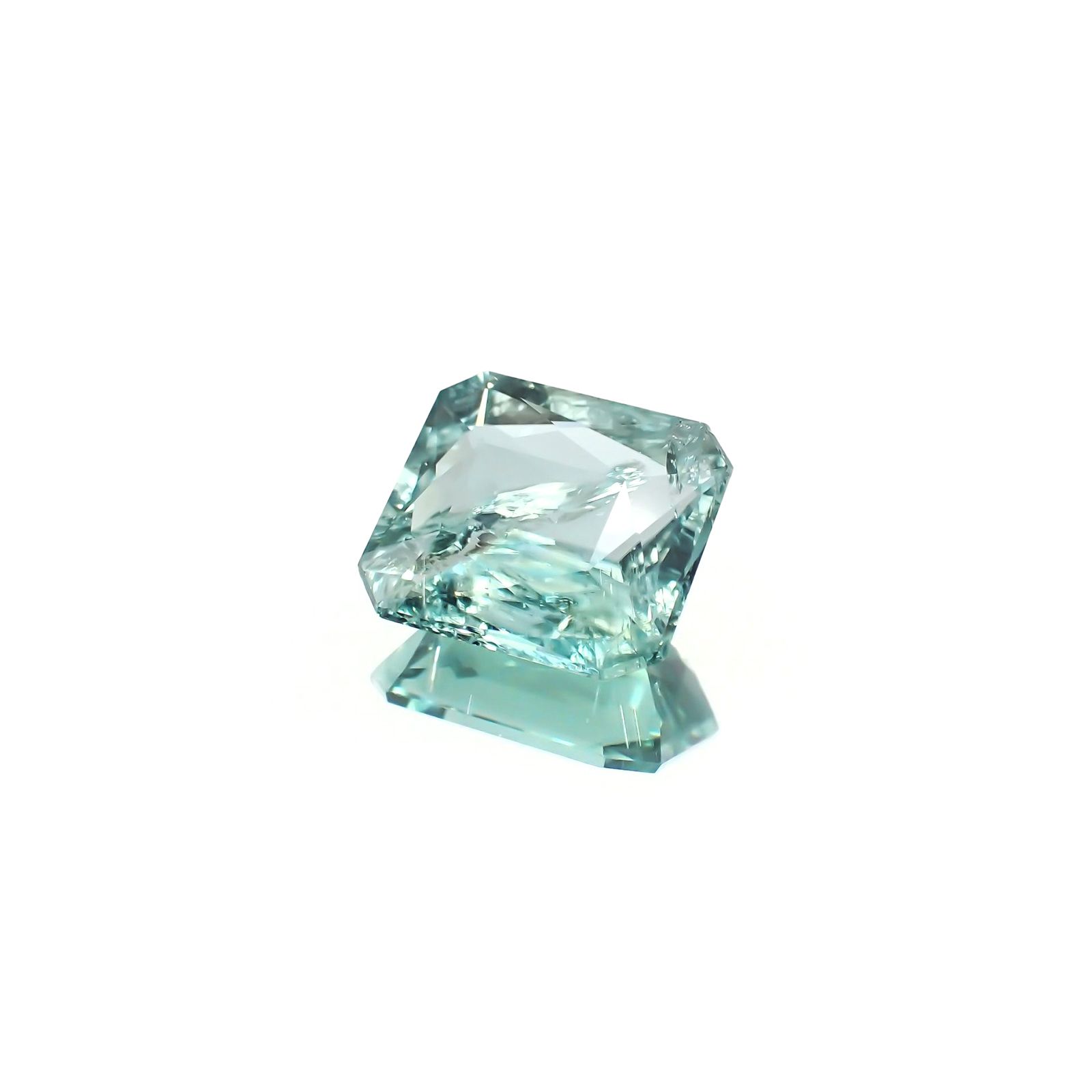 パライバトルマリン(宝石名トルマリン/別名パライバ・トルマリン) モザンビーク産 ソ付(宝貴協) 6.620ct / 12.5×10.9mm前後 [21049392]