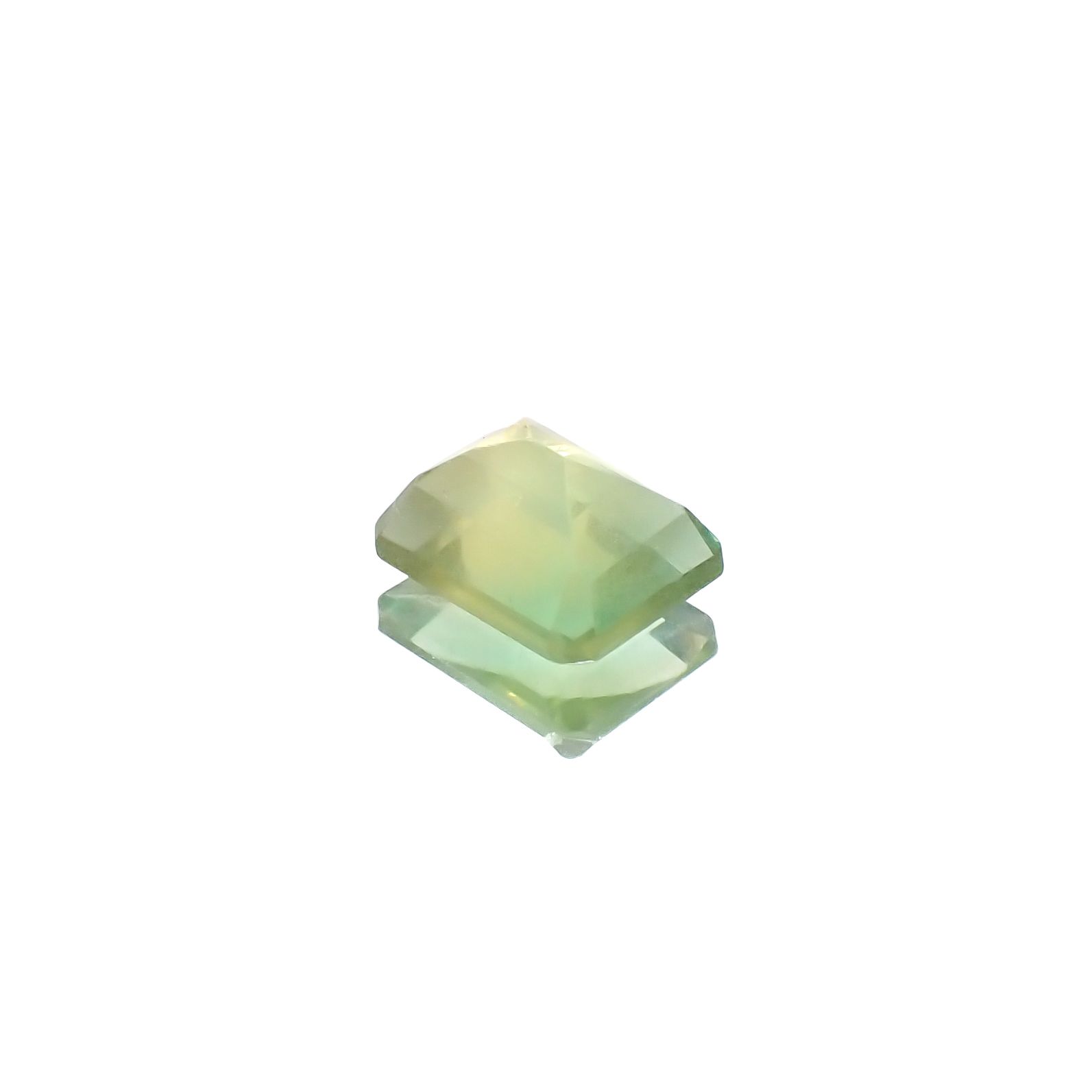 パーティカラーフローライト フルオレッセンス ブラジル産 3.52ct[240326910]9.9x8mm前後