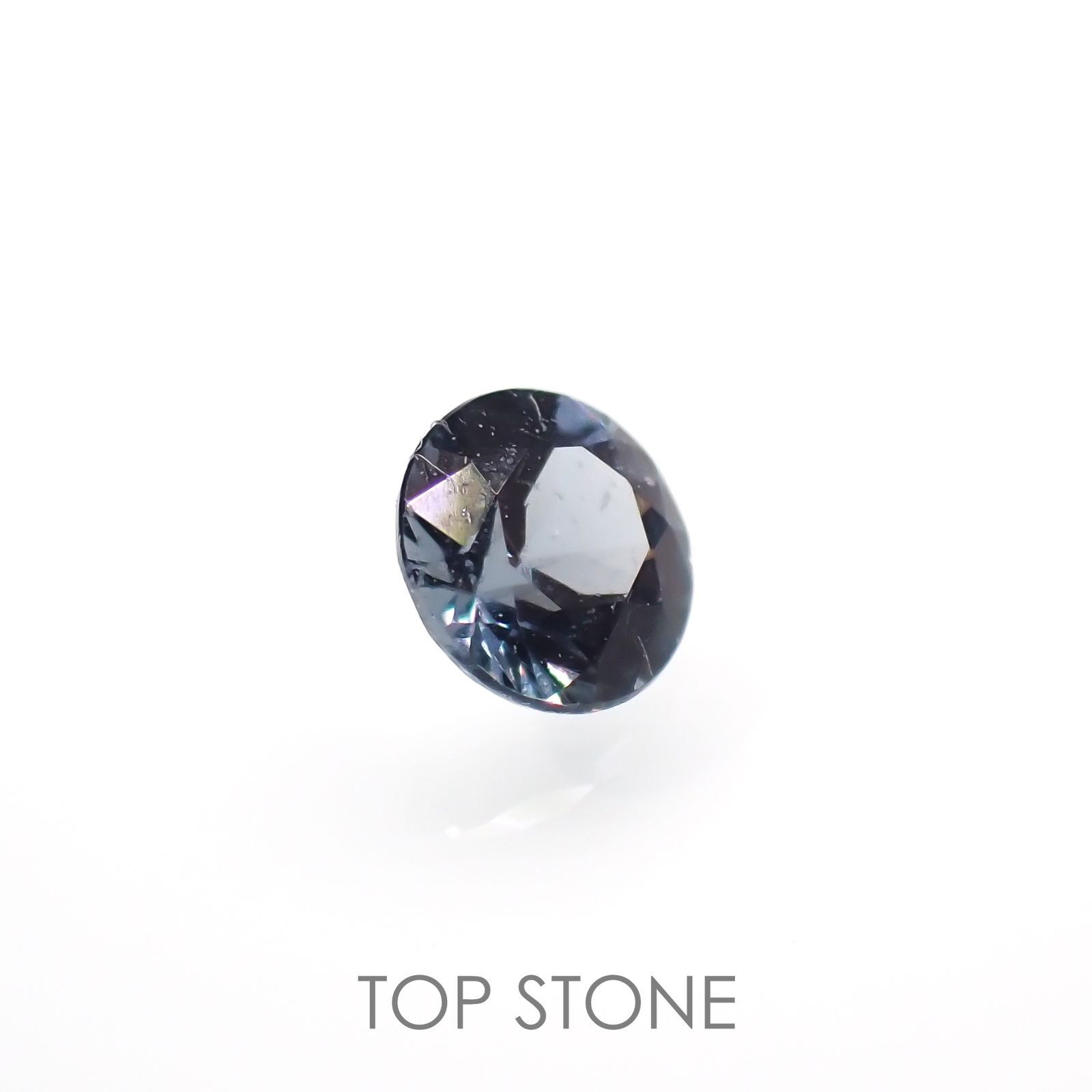 カラーチェンジガーネット アレキタイプ(宝石名ガーネット)マダガスカル・ベキリー産 0.084ct 識別済[220616533]2.6x2.6mm前後