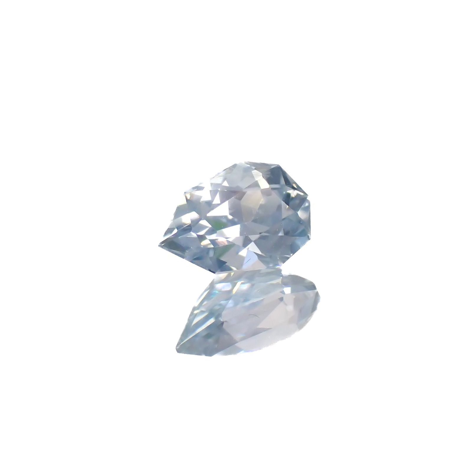 ◇カスタムカット◇アイスブルーサファイア(宝石名サファイア)スリランカ/マダガスカル産 識別済 0.91ct / 7x4.8mm前後 [220918077]