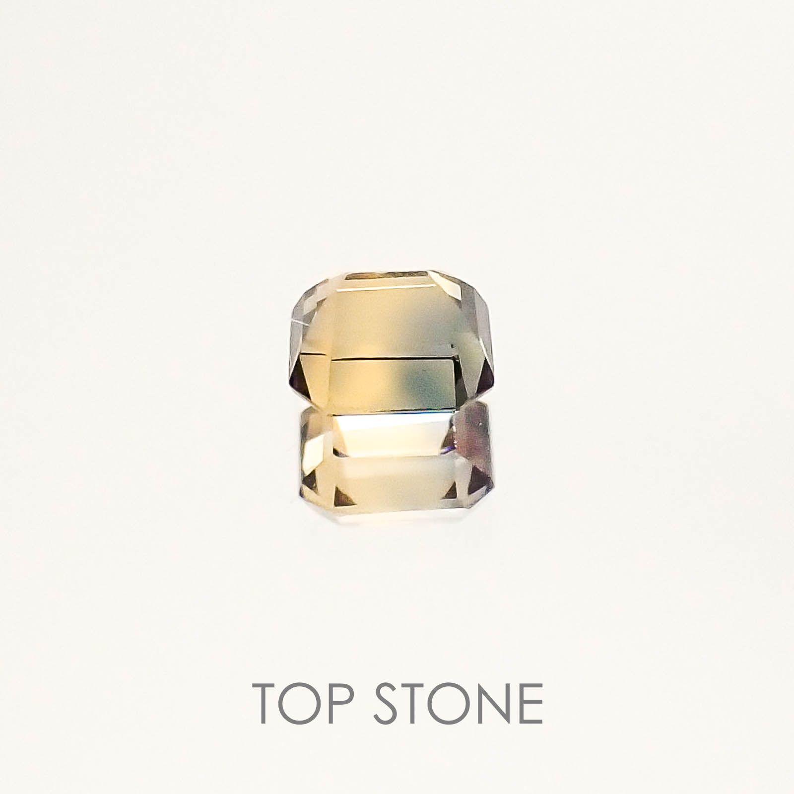 バイカラーサファイア(宝石名バイカラー・サファイア)タンザニア・ソンゲア鉱山産 0.22ct 識別済[220717149]3.3x2.8mm前後