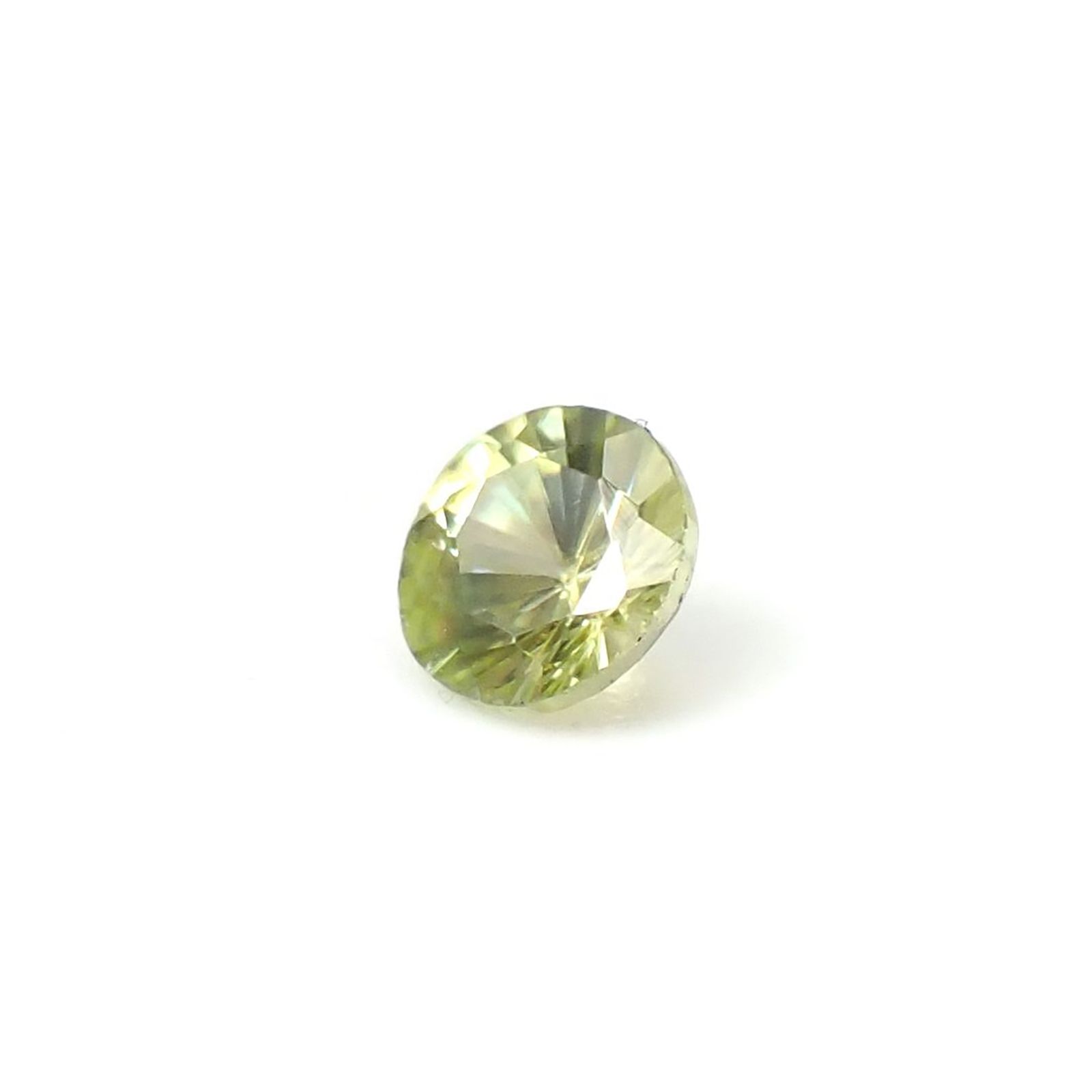スフェーン(宝石名スフェーン)マダガスカル産 識別済 0.28ct / 3.9x3.9mm前後 [251231370]