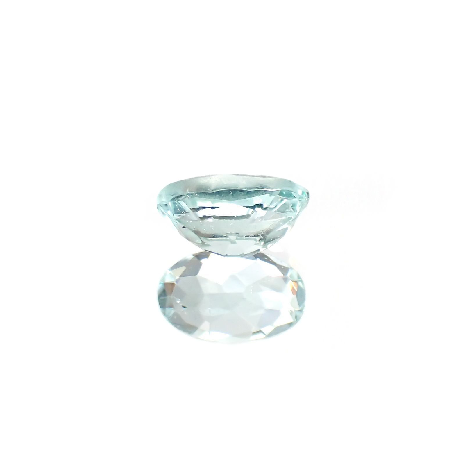 パライバトルマリン モザンビーク産 0.27ct / 5.1x3.1mm前後 [230220372]