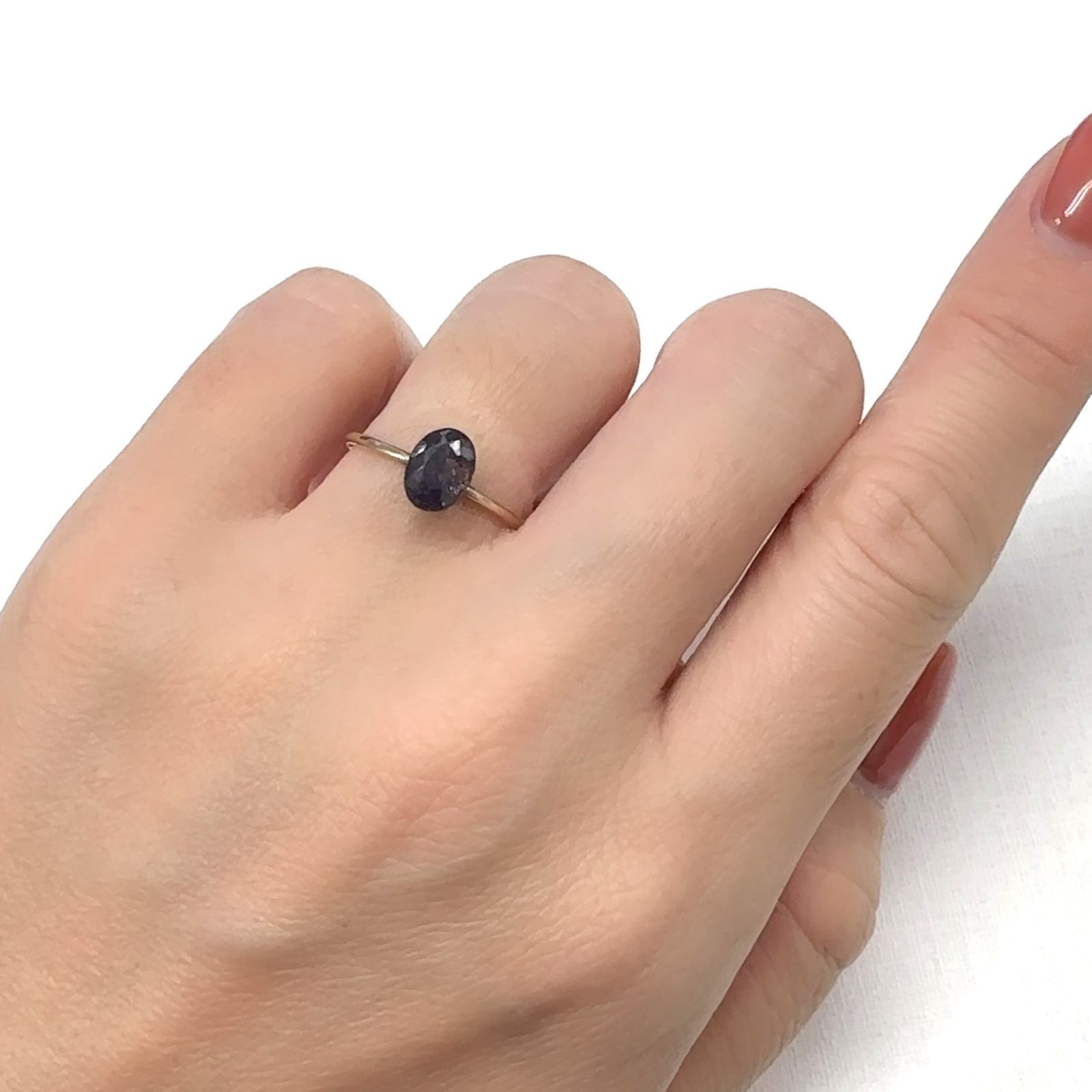ブラッドショットアイオライト インド産 1.08ct [241129466]7.3x5.4mm前後
