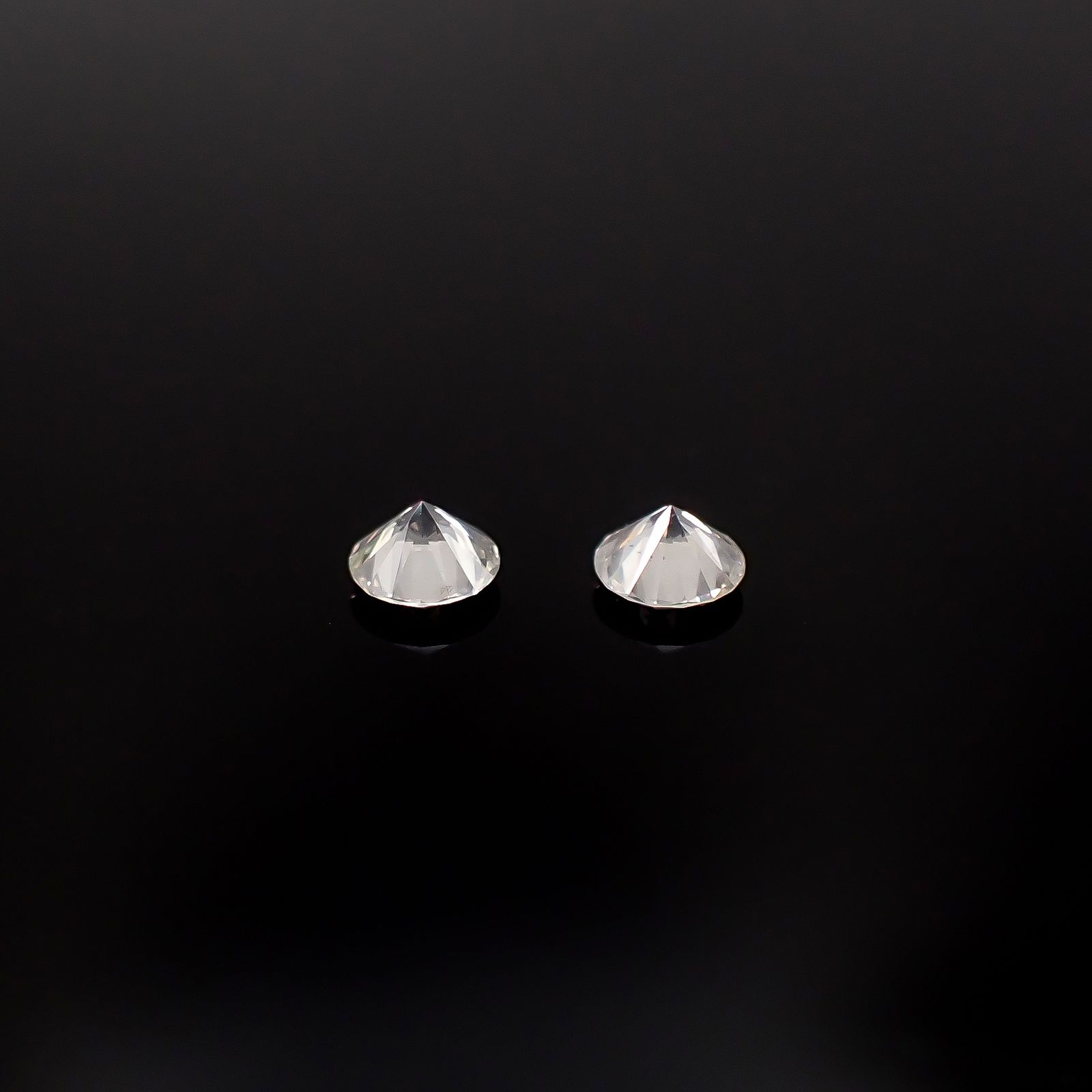 ◇ペアセット◇シルキーダイヤモンド 0.20ct(2pcs合計) / 2.9x2.9mm前後 [260431962]