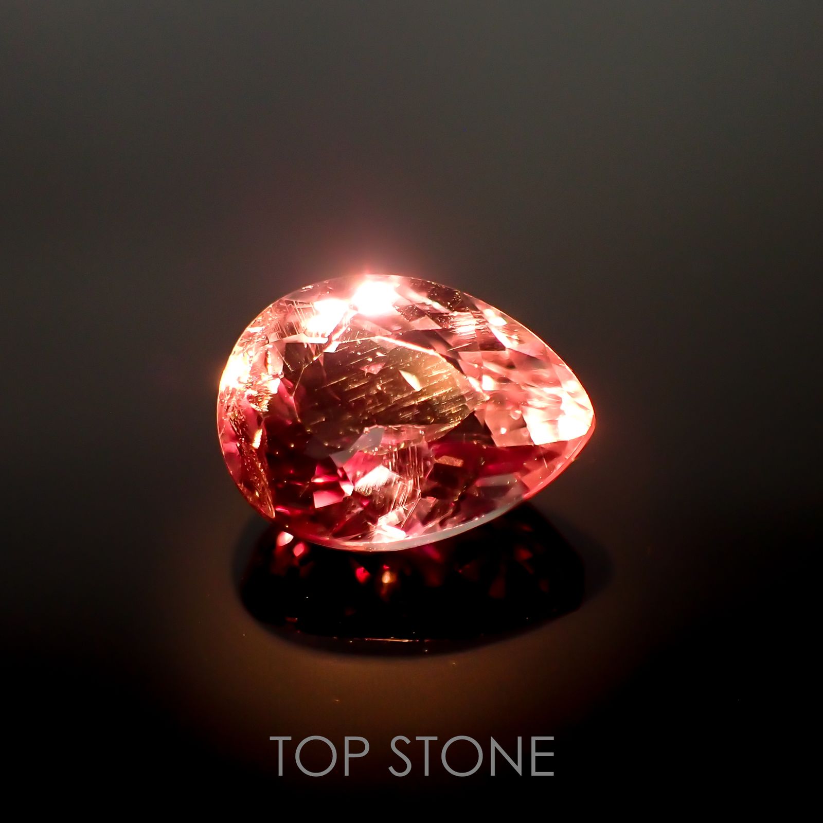 ピンクダイアスポア(宝石名ダイアスポア カラーチェンジ・タイプ) アフガニスタン産 2.863ct ソ付(彩珠)[21019210]10.1×7.7mm前後