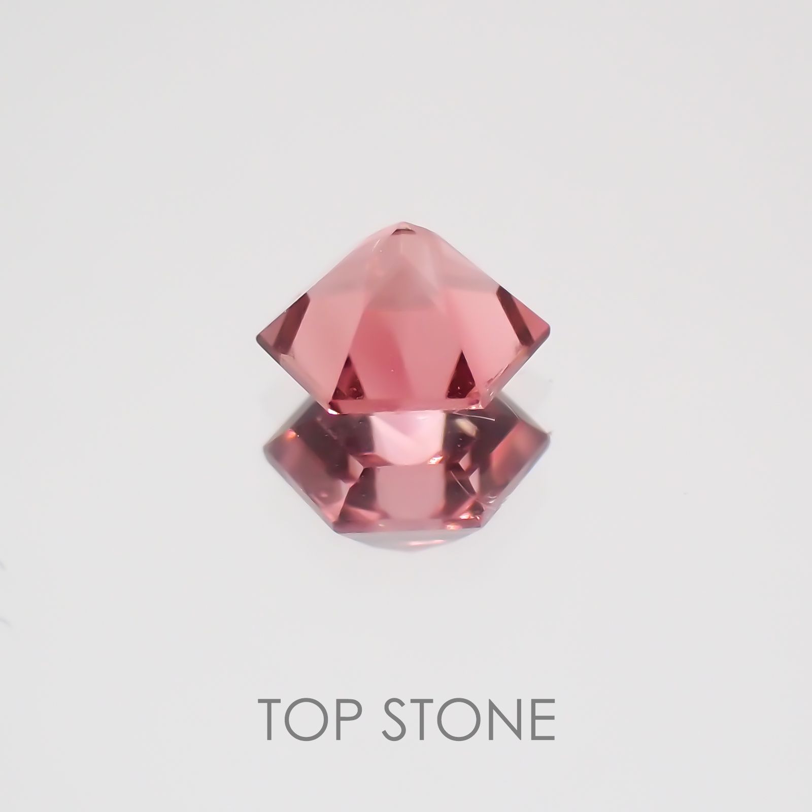 ◇ヘキサゴンカット◇ピンクトルマリンSA(宝石名トルマリン) ブラジル/アフリカ産 0.26ct 識別済[21019555]4.1×4.1mm前後