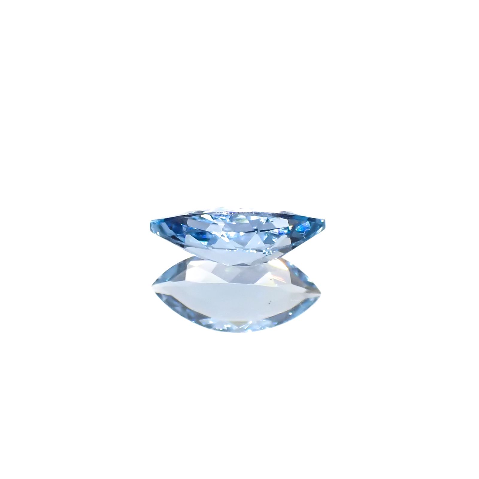 サンタマリアアクアマリン ブラジル産 0.78ct[231224579]10.1x5mm前後