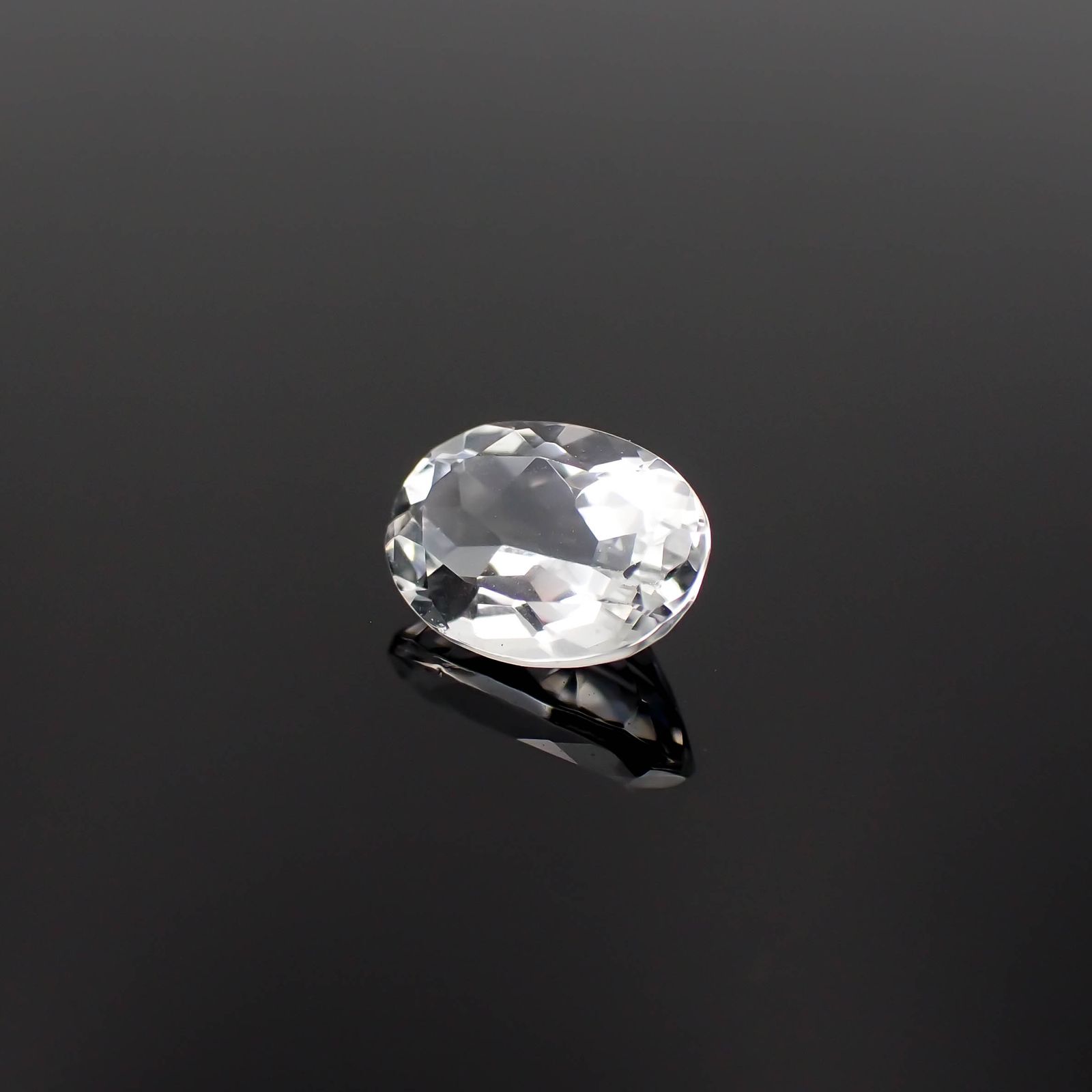ゴッシェナイト パキスタン・ヒマラヤ産 0.67ct[230421837]6.9x4.9mm前後