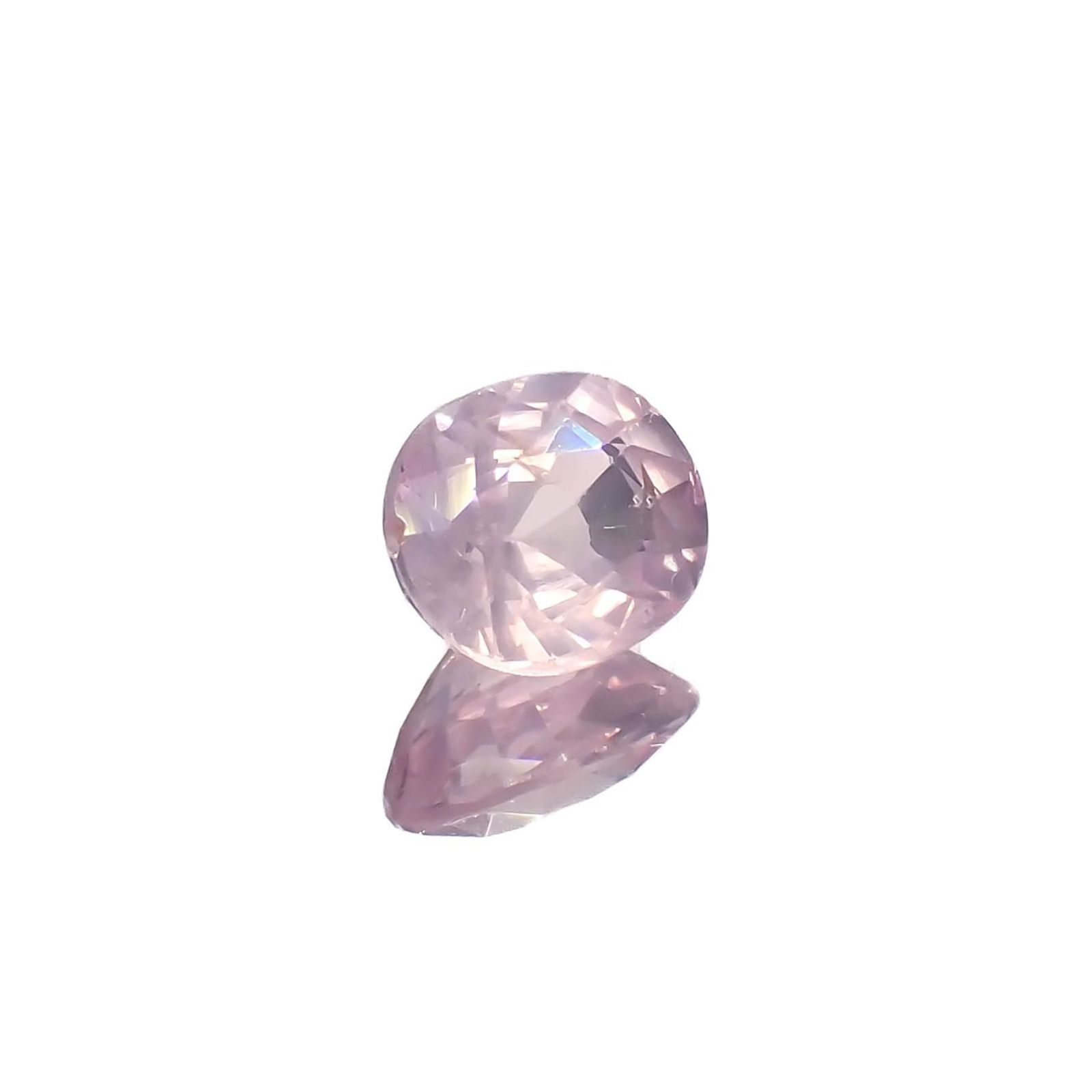 シルキーピンクサファイア 非加熱 ベトナム産 0.60ct / 5.1x4.3mm前後 [221219593]