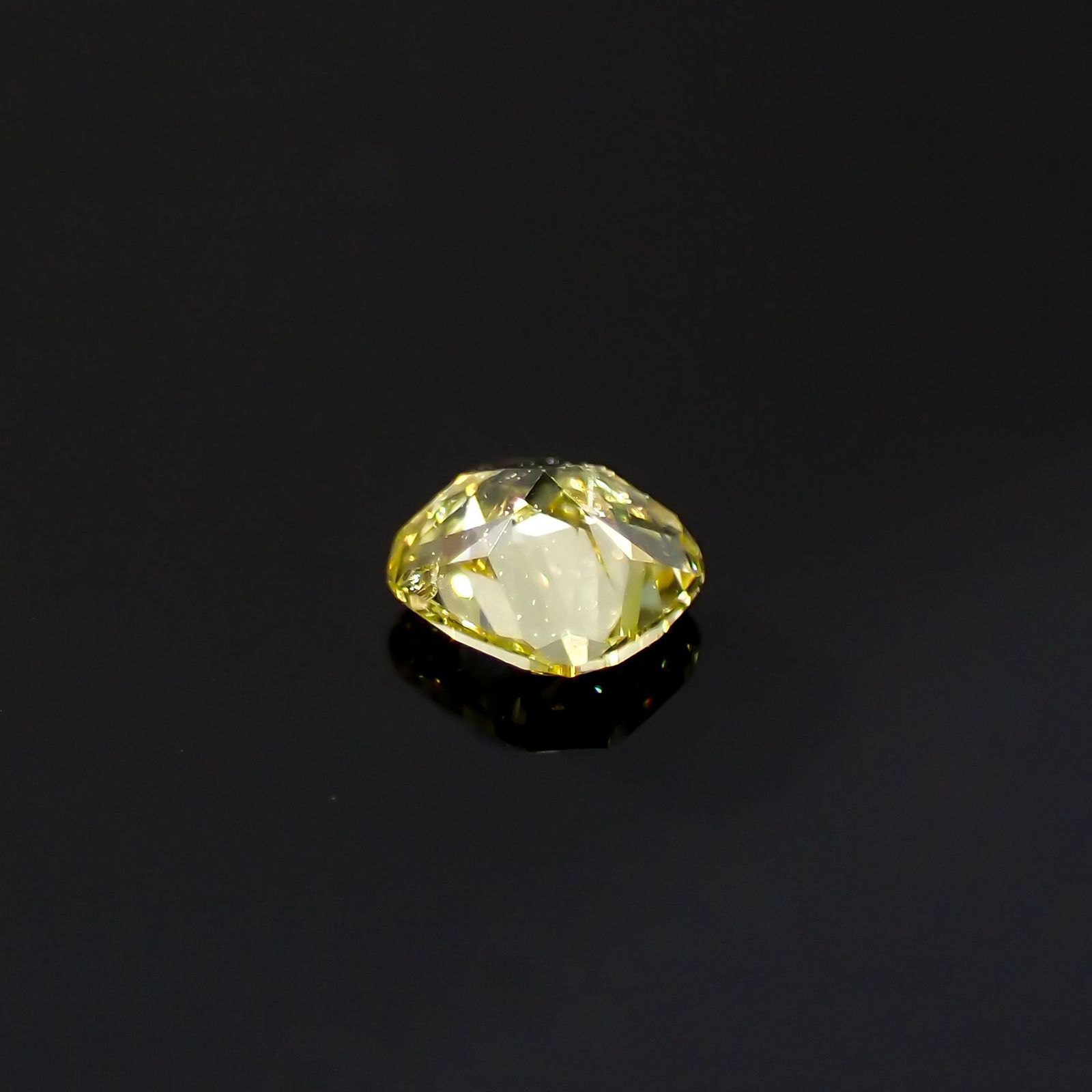 イエローダイヤモンド SI-VS(宝石名ダイアモンド) 0.092ct 識別済[220616389]2.7x2.4mm前後