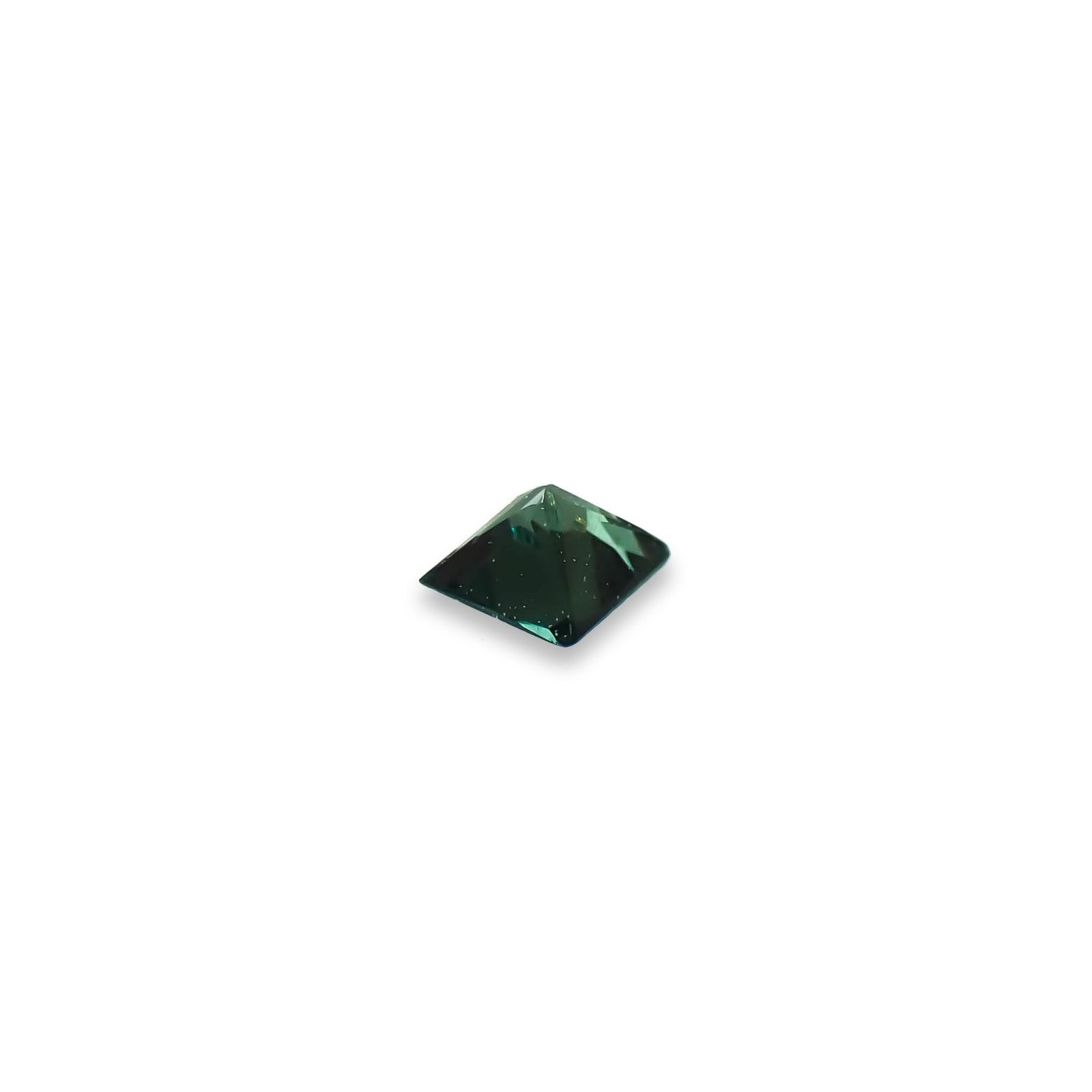 ◇プリンセスカット◇ベキリーブルーガーネット（カラーチェンジガーネット アレキタイプ） マダガスカル・ベキリー産 0.043ct [250330070]1.9x1.9mm前後