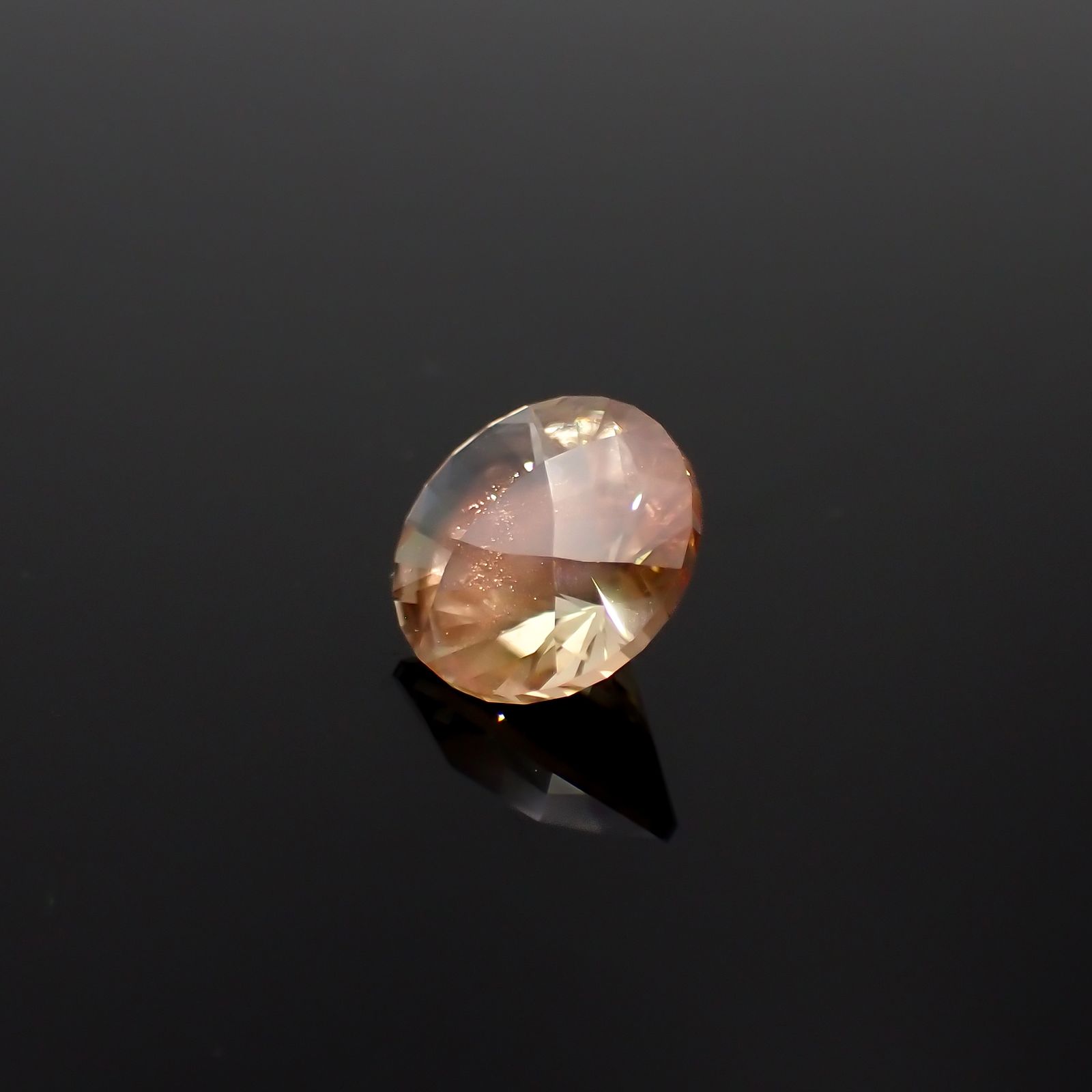 ◇カスタムカット◇バイカラーオレゴンサンストーン アメリカ・オレゴン州産 3.06ct[231224666]9.9x9.9mm前後