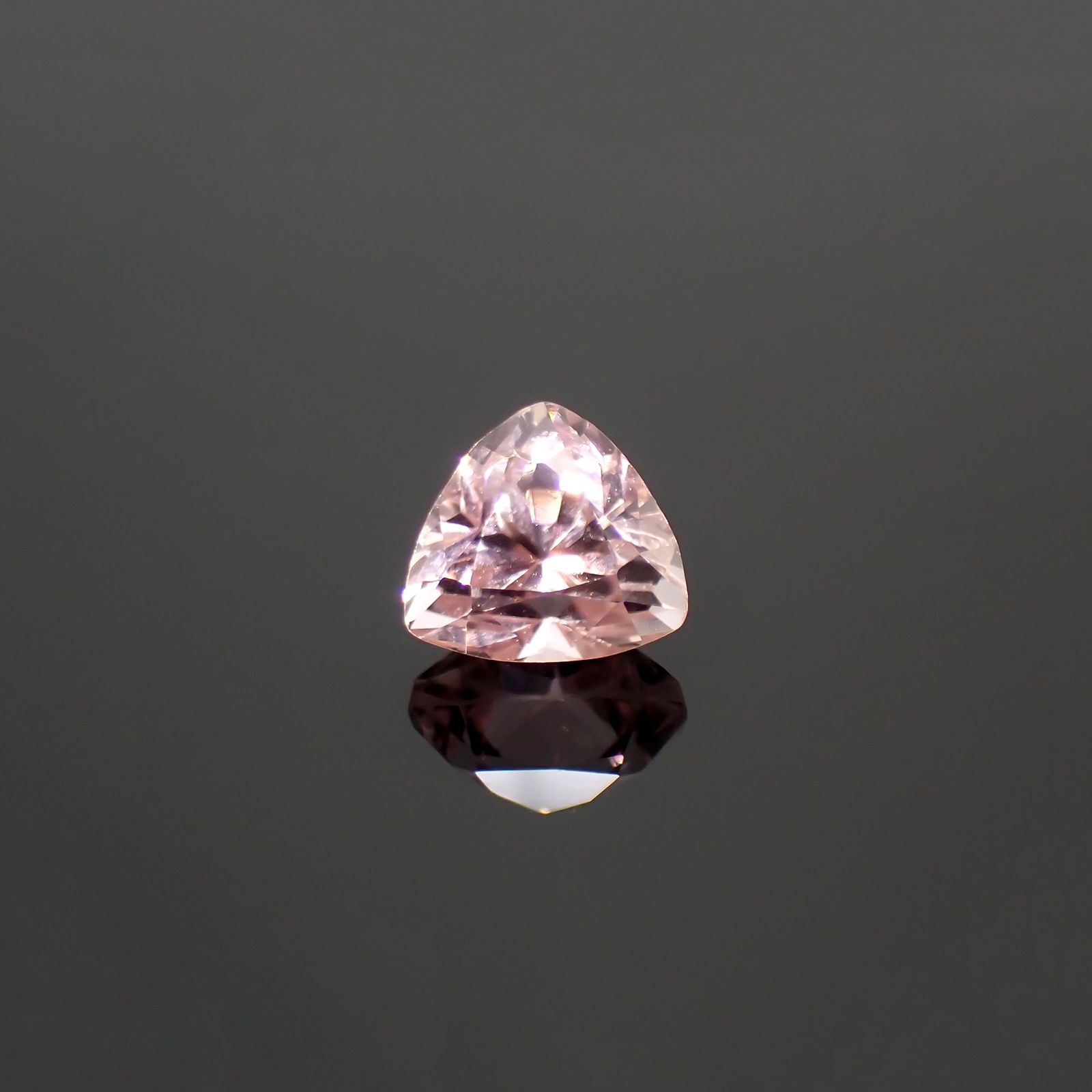 ピンクトルマリン アフガニスタン産 1.03ct [220114099]5.9x6.3mm前後