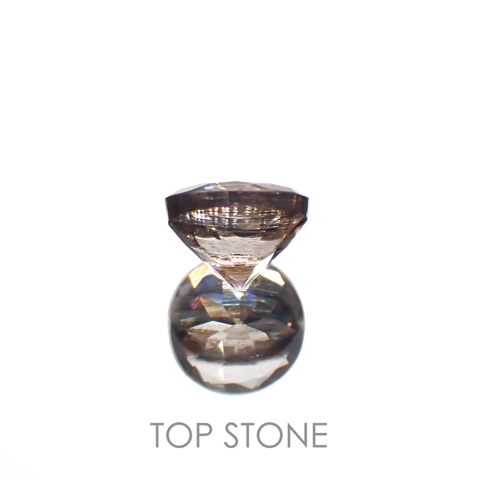 レインボースキャポライト ブラジル産 0.46ct[221119045]4.9x5mm前後