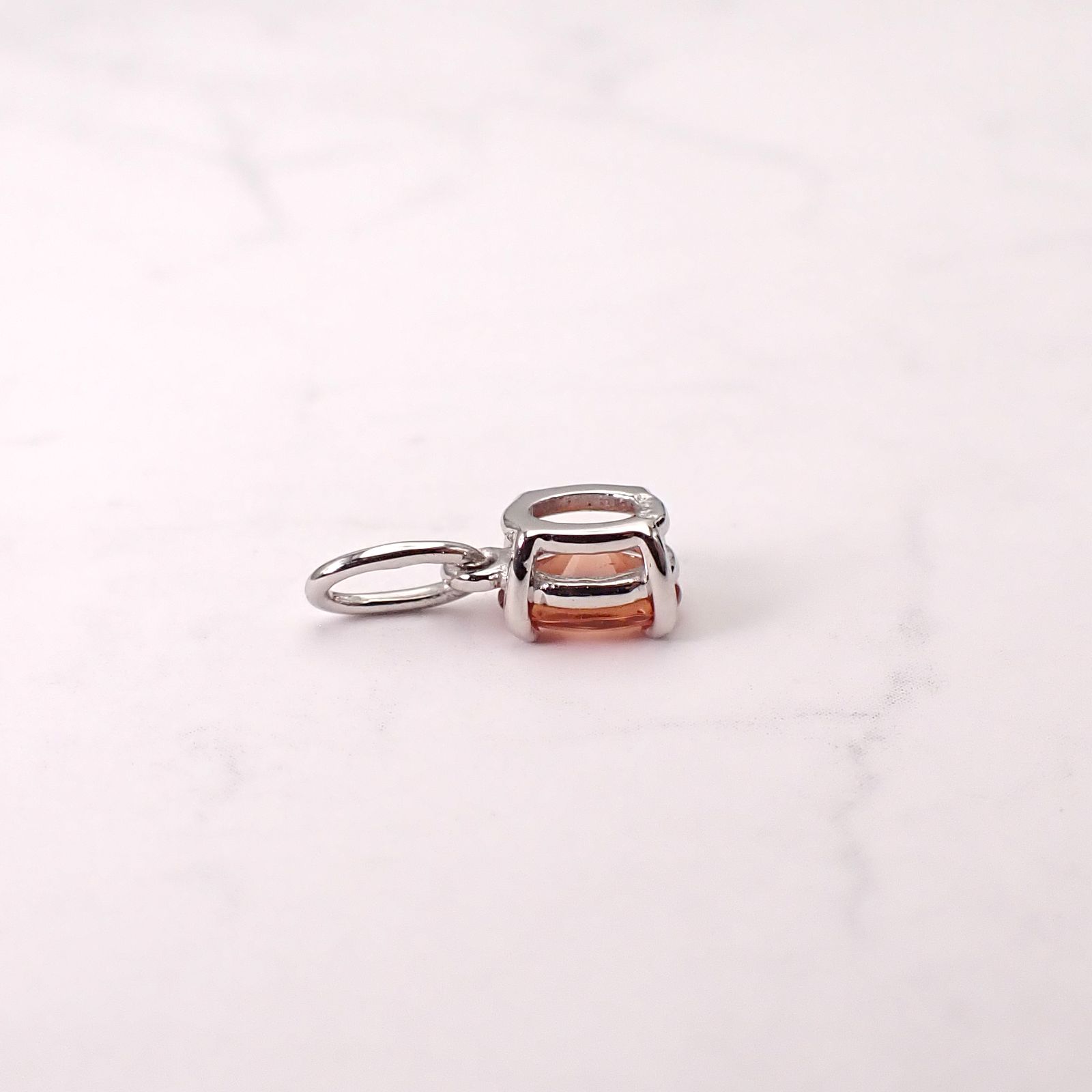 ペンダント空枠：石留め▶トリプライト（お客様製作例）