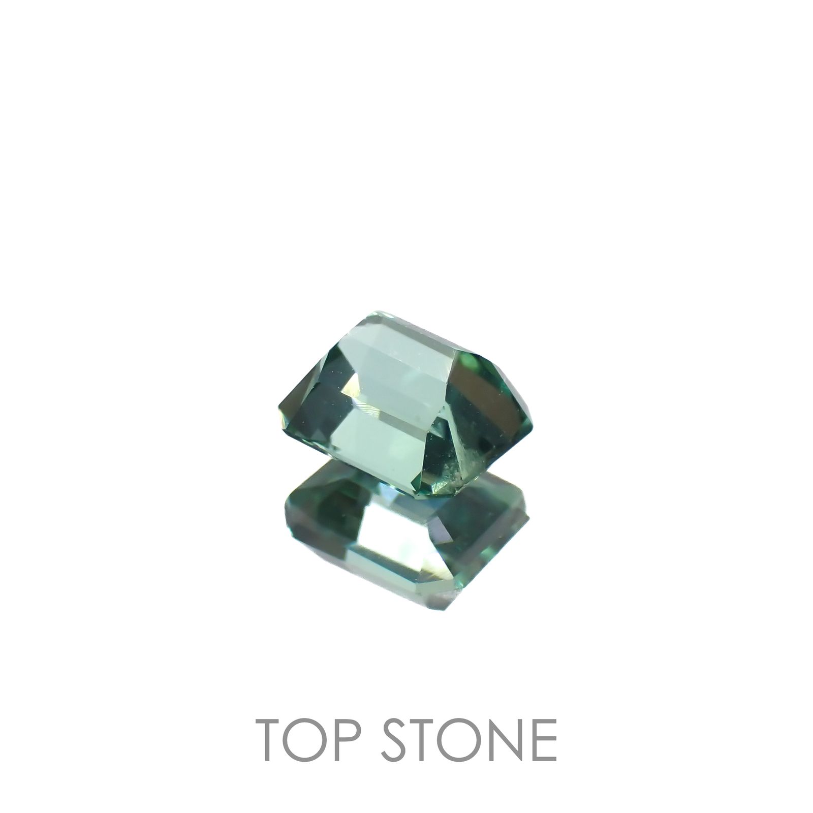 ブルーグリーントルマリン(宝石名トルマリン)ルワンダ産 0.93ct 識別済[221118986]6x5.1mm前後