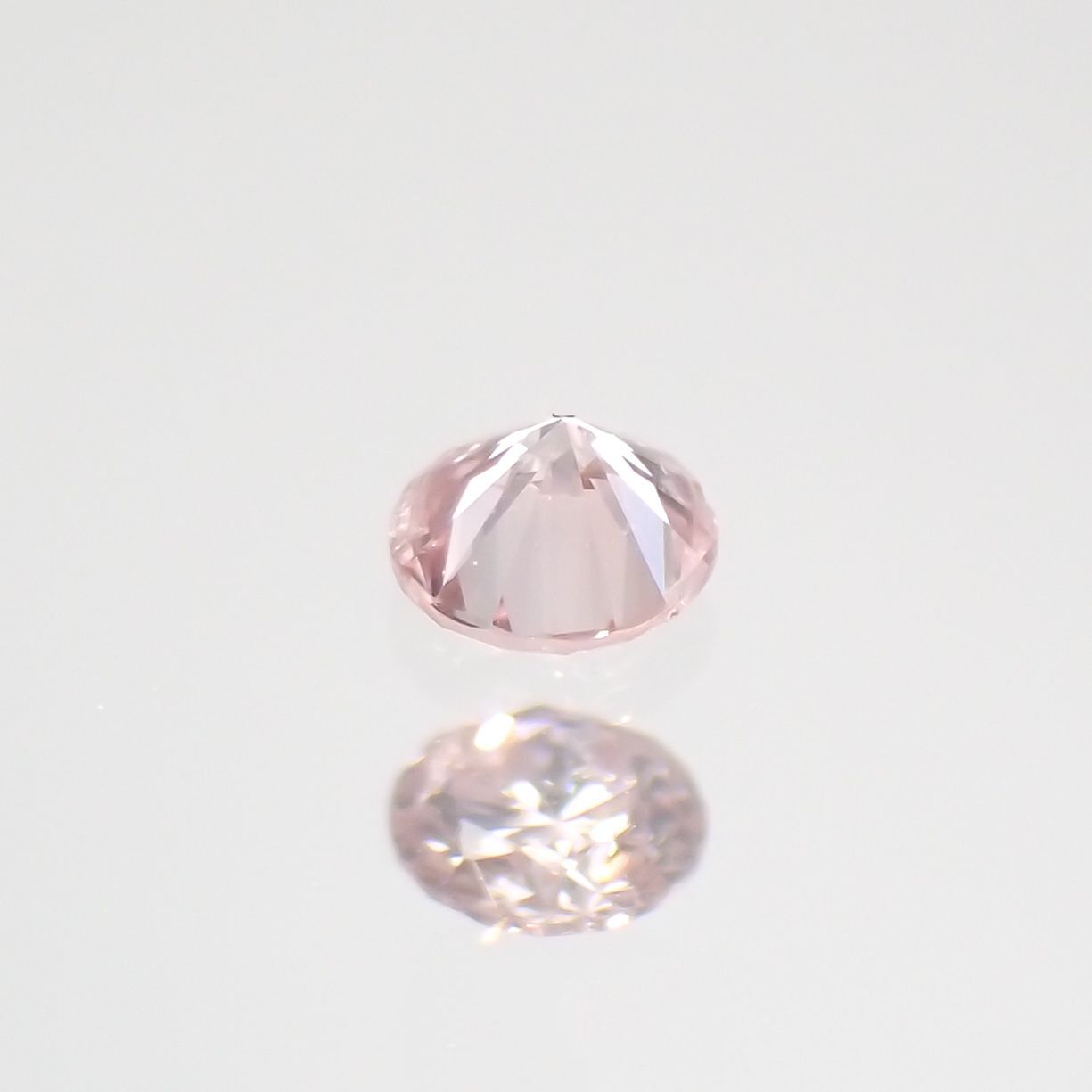 ピンクダイヤモンド(宝石名ダイヤモンド) I-1 / FANCY LIGHT PINK 0.038ct ソ付(CGL)[210812234]2.1×2.1mm前後  | TOP STONE(トップストーン)