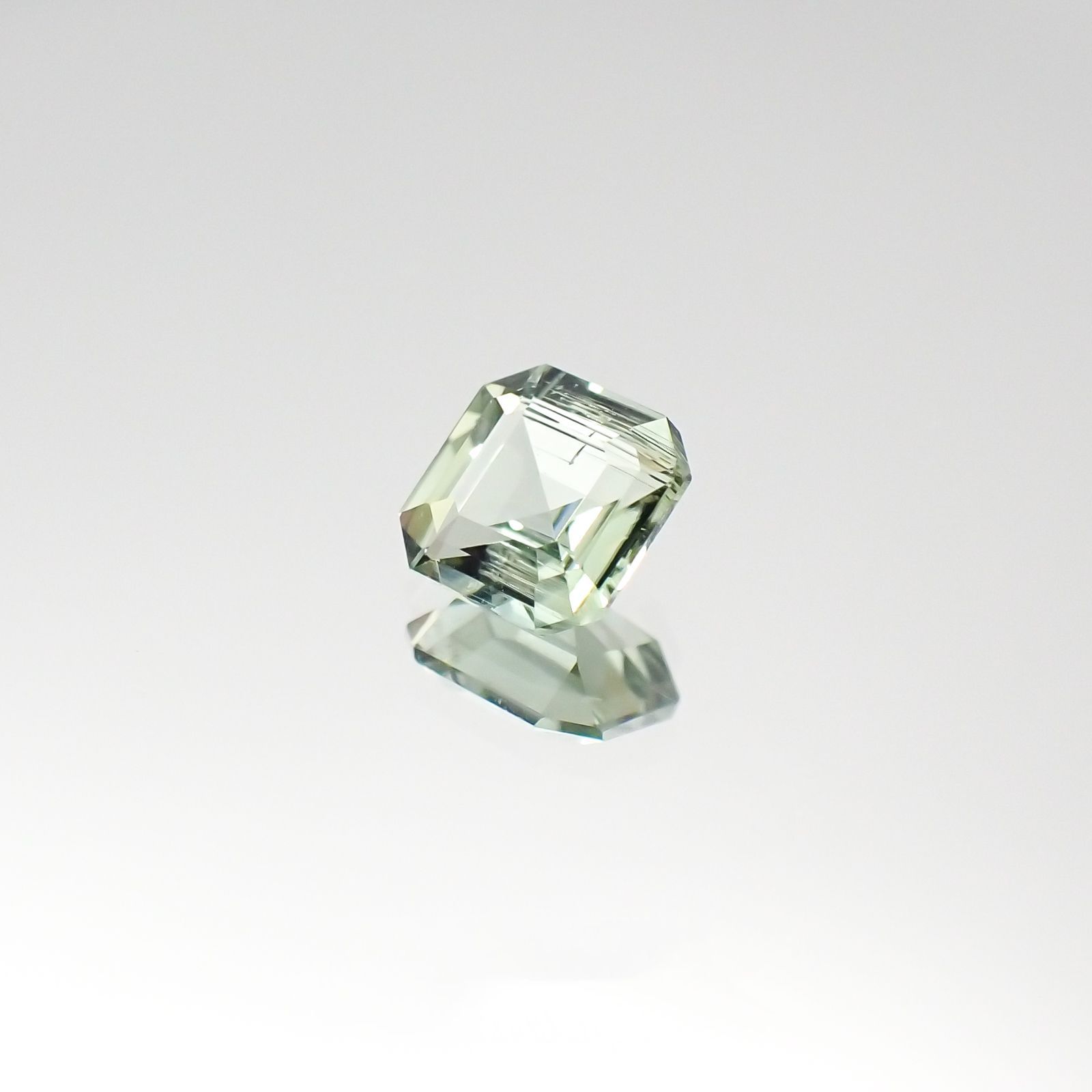 グリーントルマリン(宝石名グリーン・トルマリン)ブラジル産 0.54ct 識別済[231023951]5x5mm前後