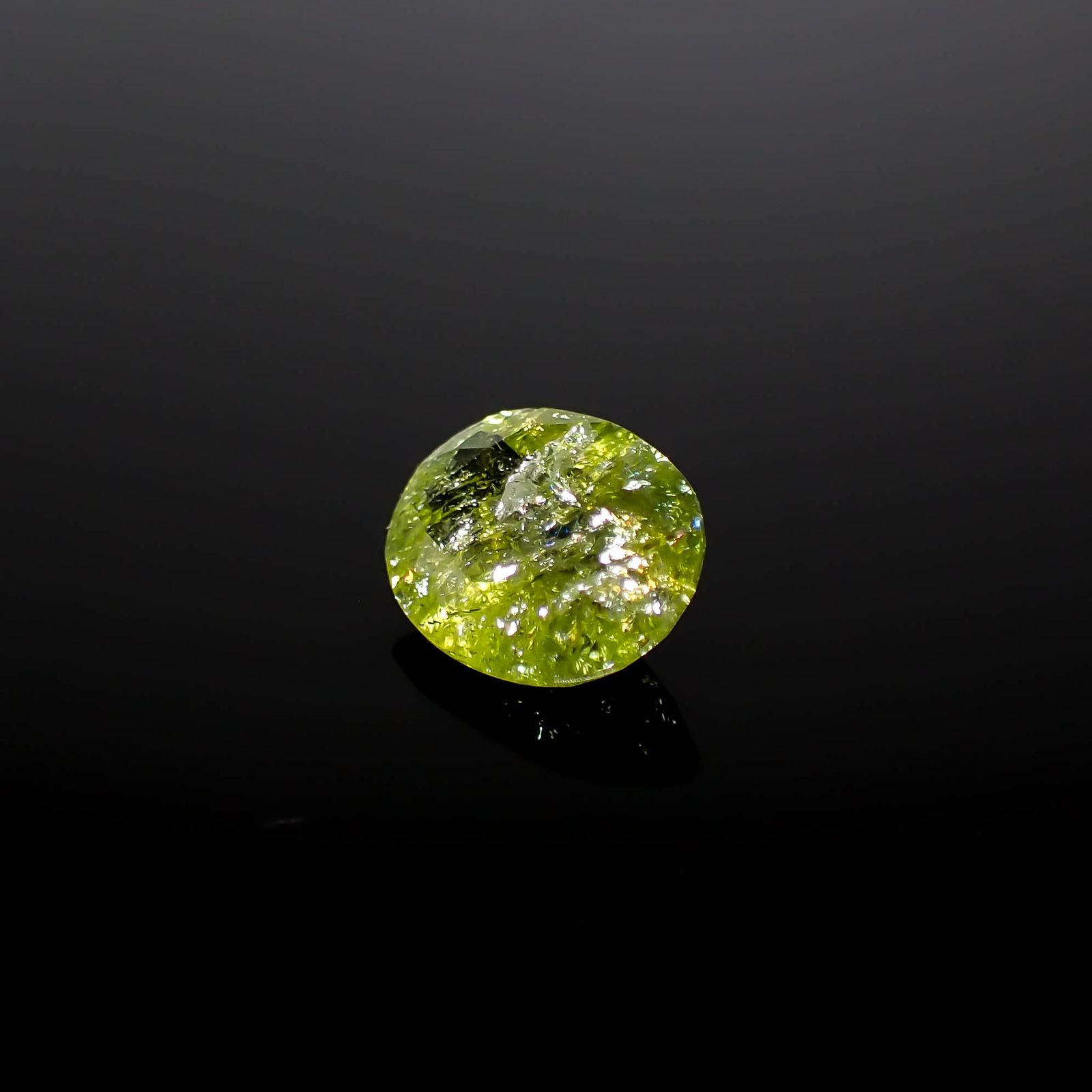イリデッセンスクロムトルマリン ケニア産 2.35ct[240928939]10.1x8.1mm前後