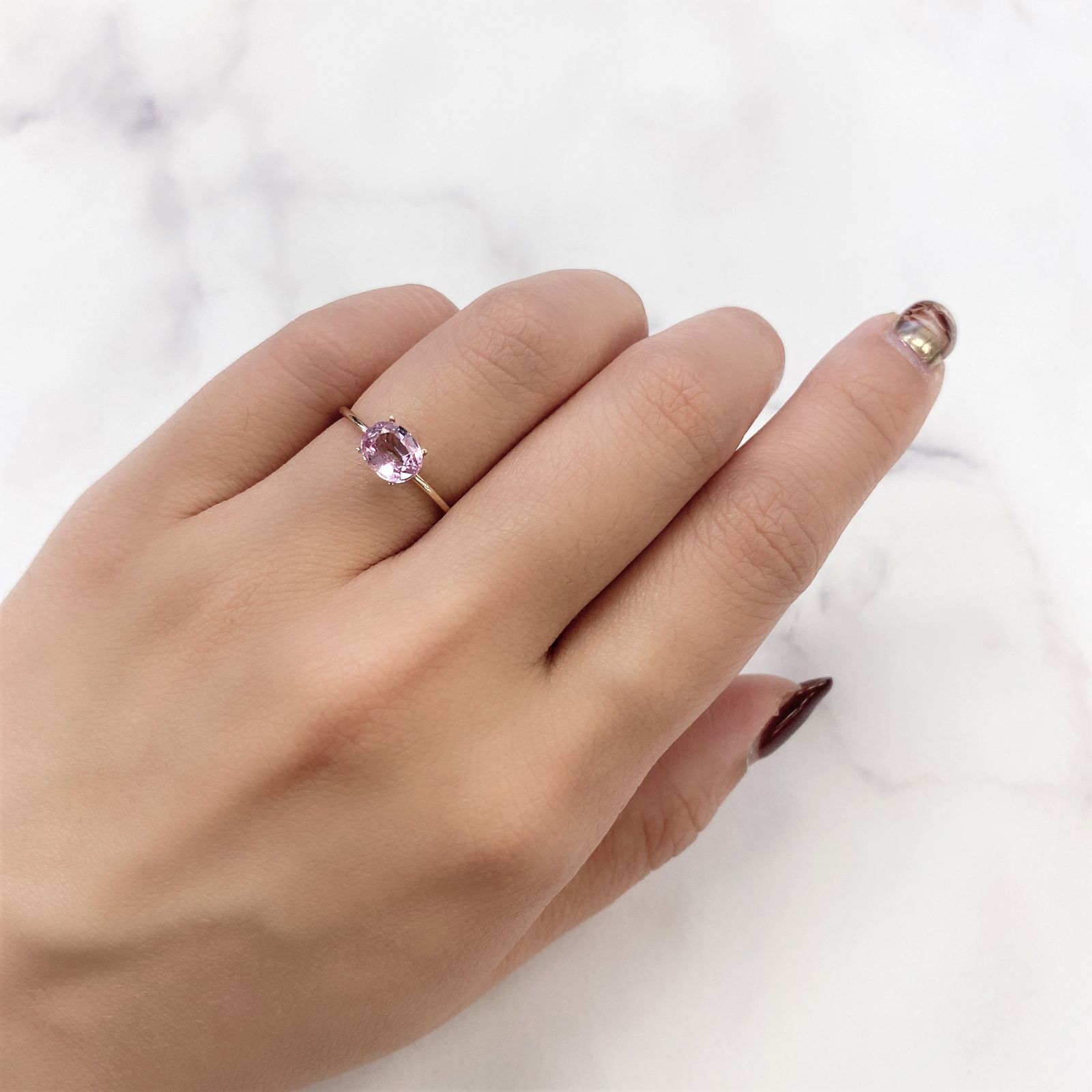 ピンクスピネル(宝石名ピンク・スピネル)タンザニア産 1.072ct ソ付(彩珠)[220817265]6.7x5.4mm前後