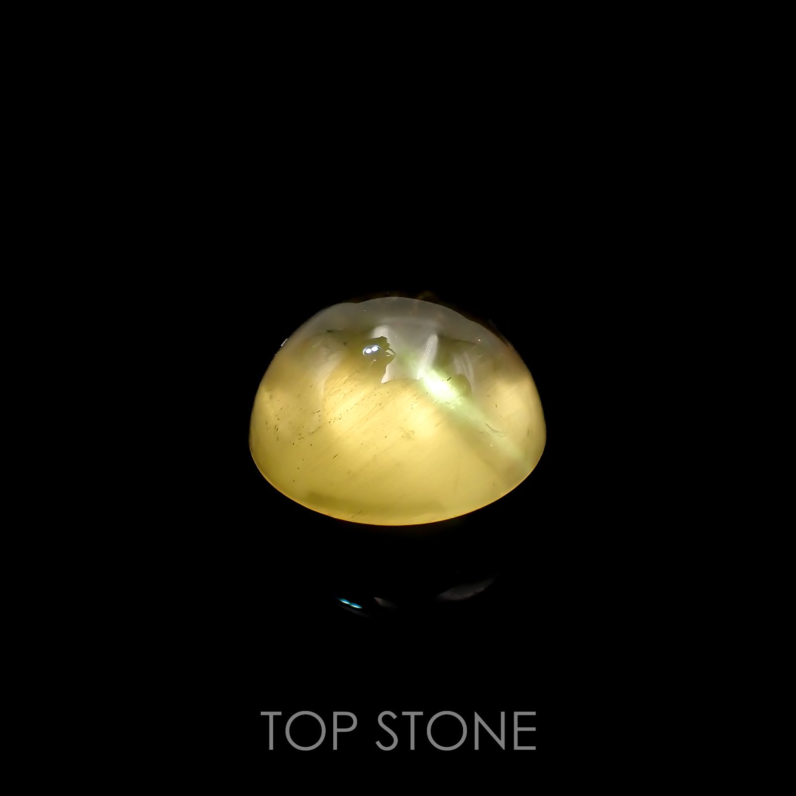 イエローベリルキャッツアイ(宝石名イエロー・ベリル キャッツアイ)ブラジル産 3.94ct 識別済[220917882]9.9x9.9mm前後
