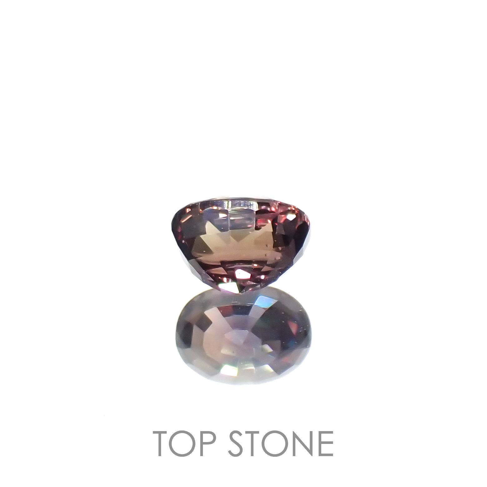 カラーチェンジサファイア非加熱(宝石名カラーチェンジ・サファイア)タンザニア産 0.85ct 識別済[230320839]5.5x4mm前後