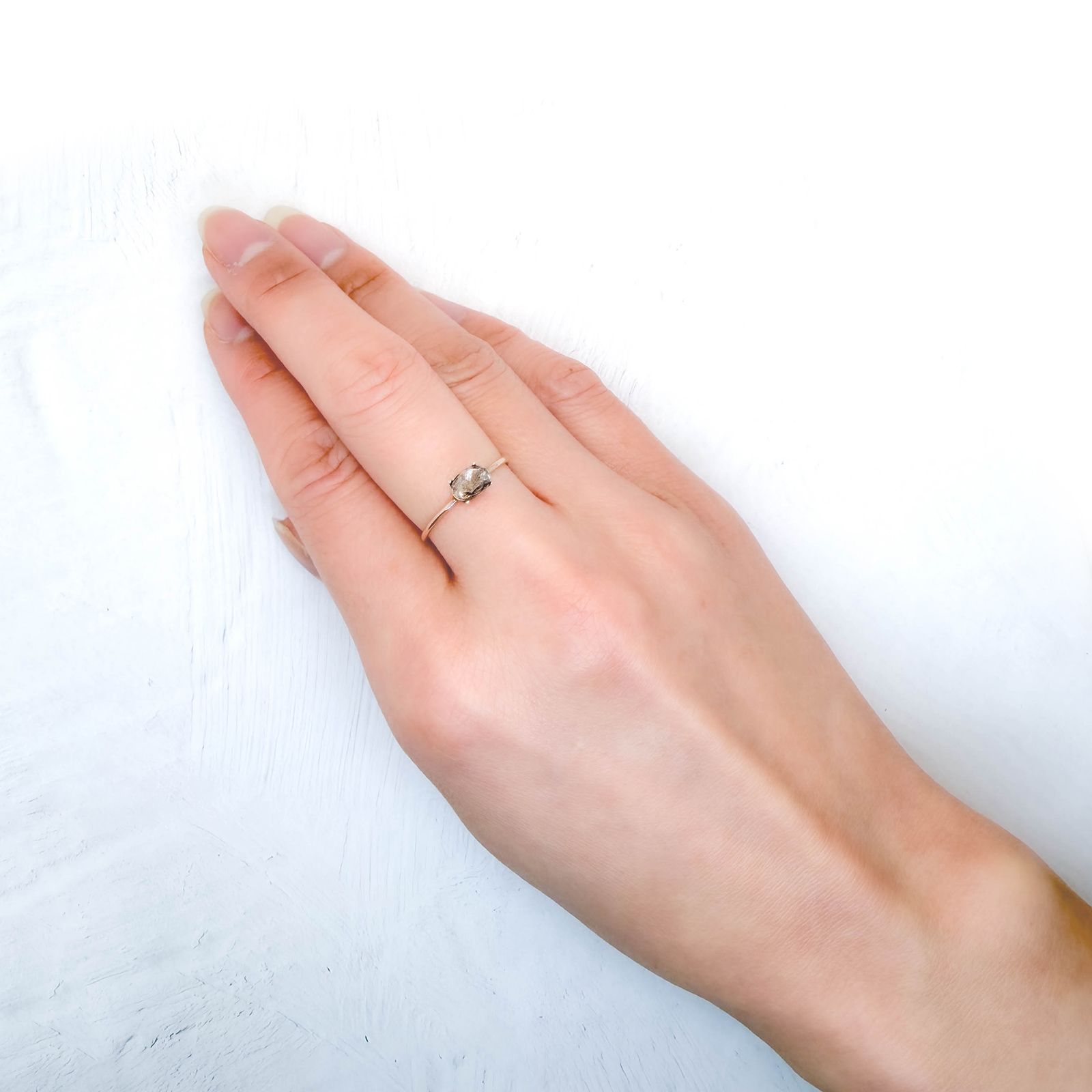 アベンチュリンアクアマリン ナイジェリア産 0.62ct / 6x4.2mm前後 [260114442]