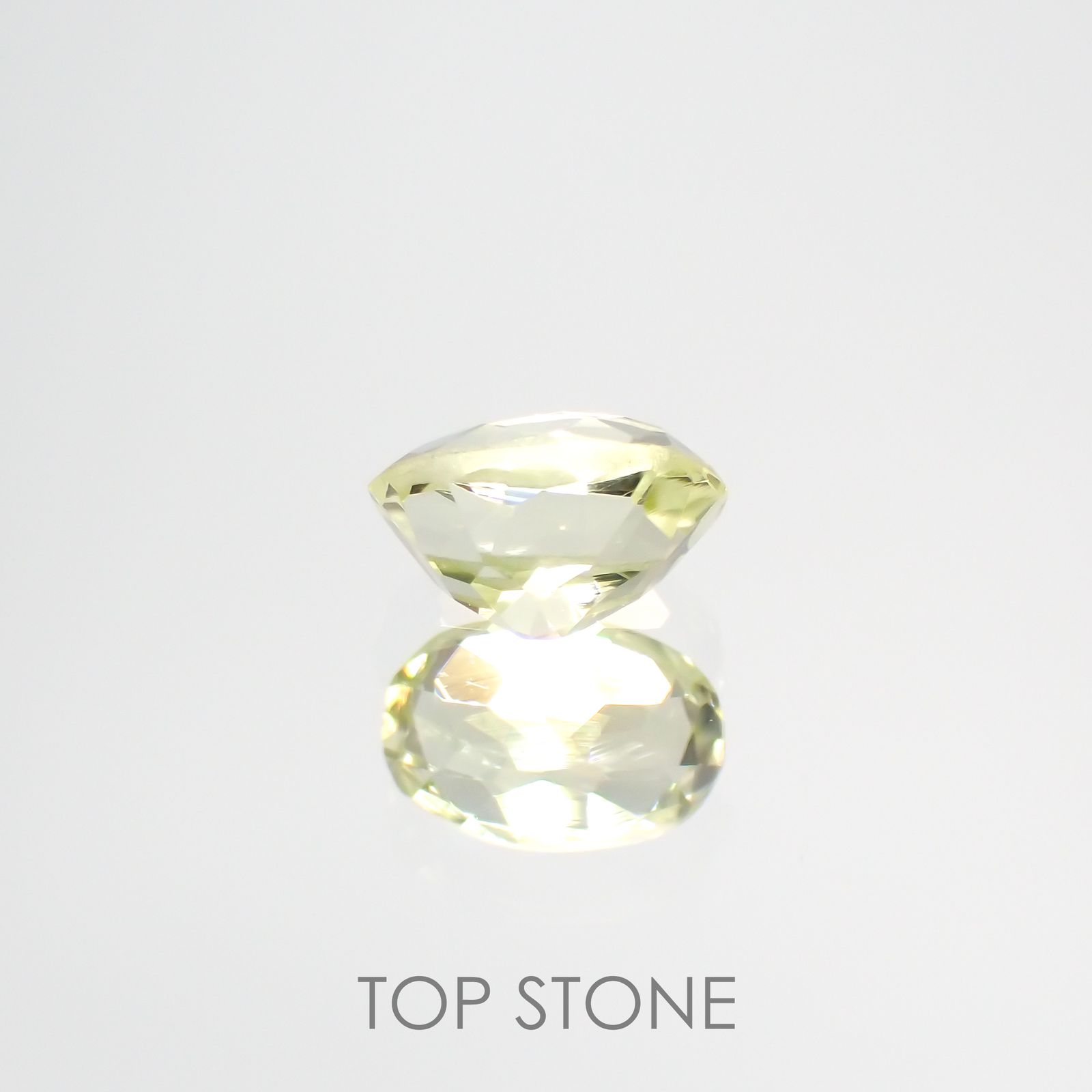 シリマナイト インド産 ルース 0.59ct[210810691]6.1×4mm前後