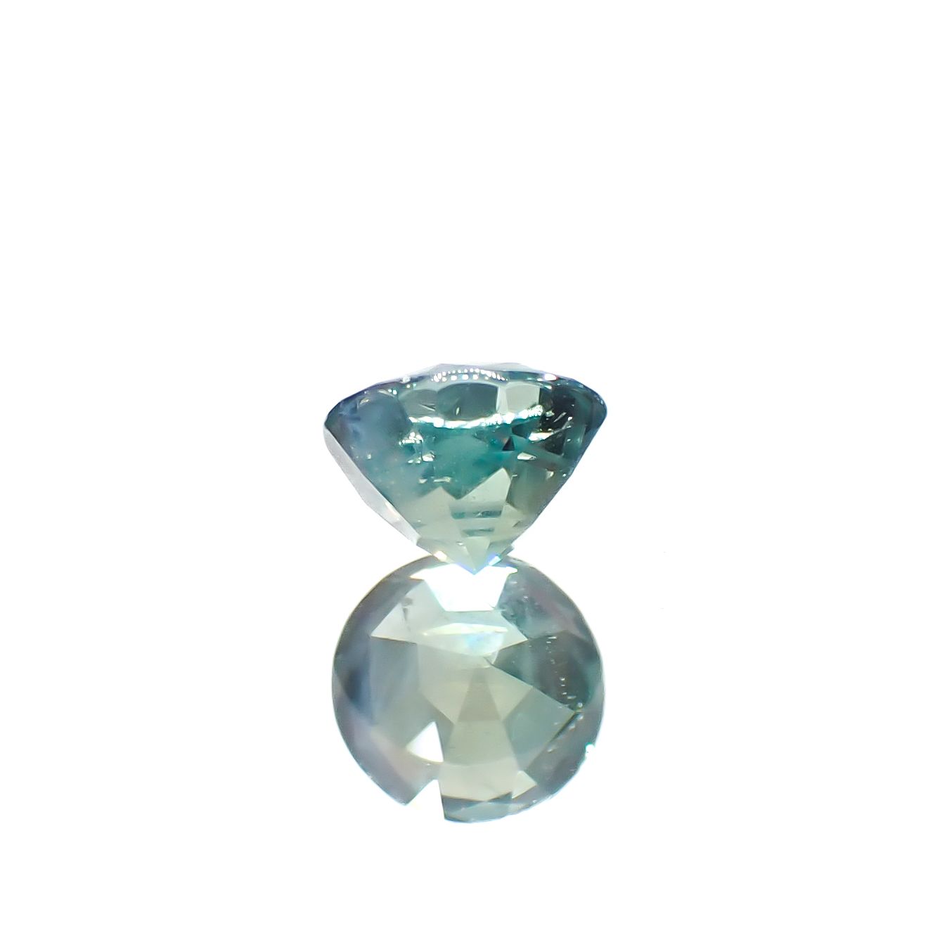 シルキーアレキサンドライト ブラジル・ミナスジェライス州ヘマチタ鉱山産 0.28ct[240929055]3.8x3.8mm前後