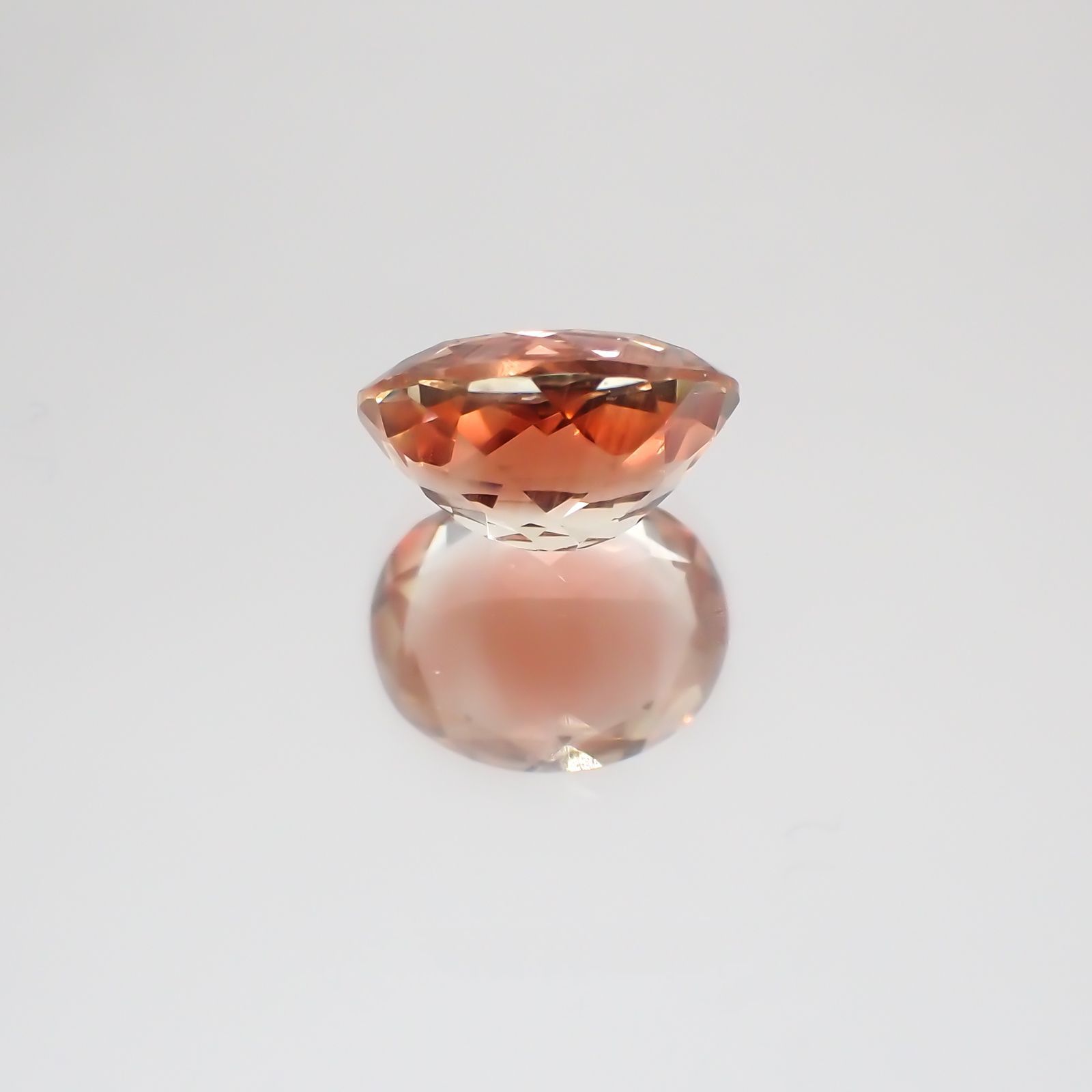 オレゴンサンストーン(宝石名ラブラドライト)アメリカ・オレゴン州産 2.21ct 識別済[230421892]9.5x7.6mm前後