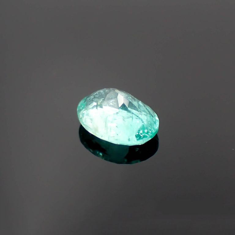 パライバトルマリン(宝石名トルマリン/別名パライバ・トルマリン)ブラジル・キントス鉱山産 0.505ct ソ付(宝貴協)[221018745]5.7x4.3mm前後