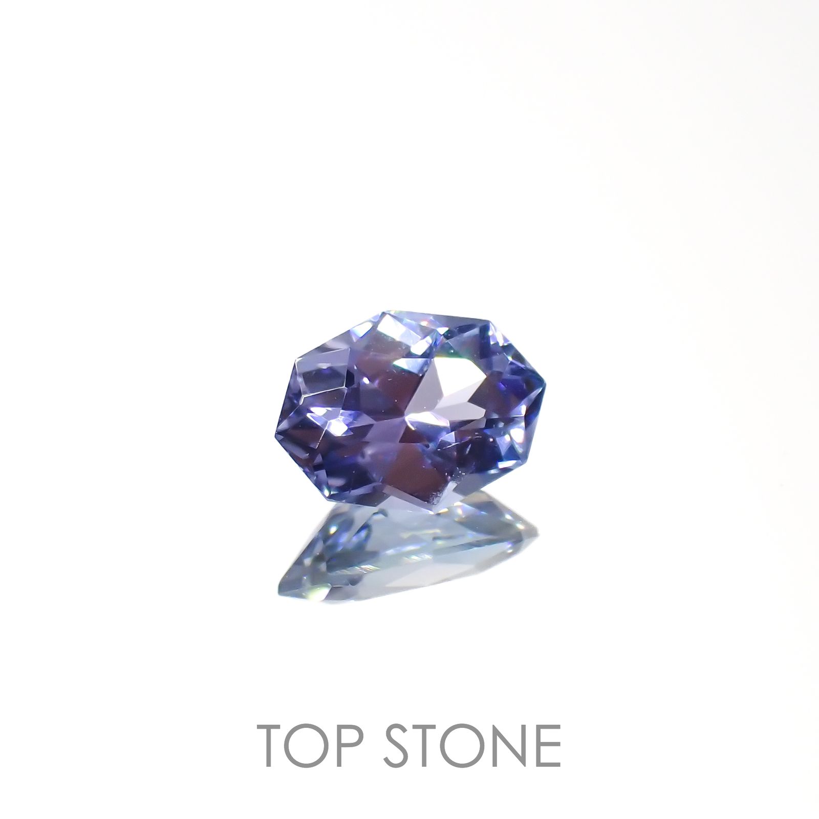◇カスタムカット◇タンザナイト(宝石名タンザナイト)タンザニア産 0.67ct 識別済[221118962]7x5.2mm前後