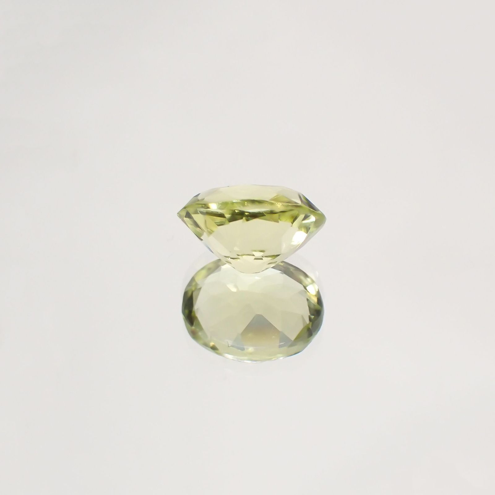 シリマナイト(宝石名シリマナイト) インド産 1.40ct 識別済[210810682]7.9×6.2mm前後